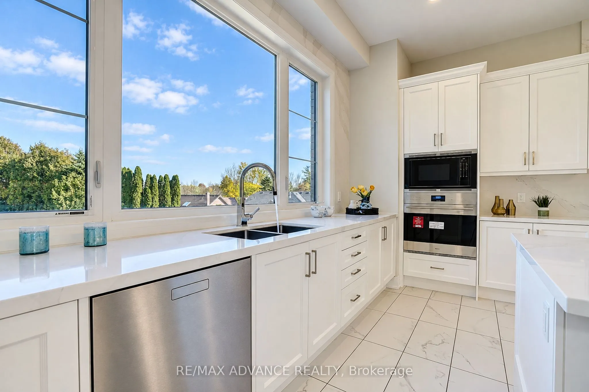 15 Kenneth Campbell Court