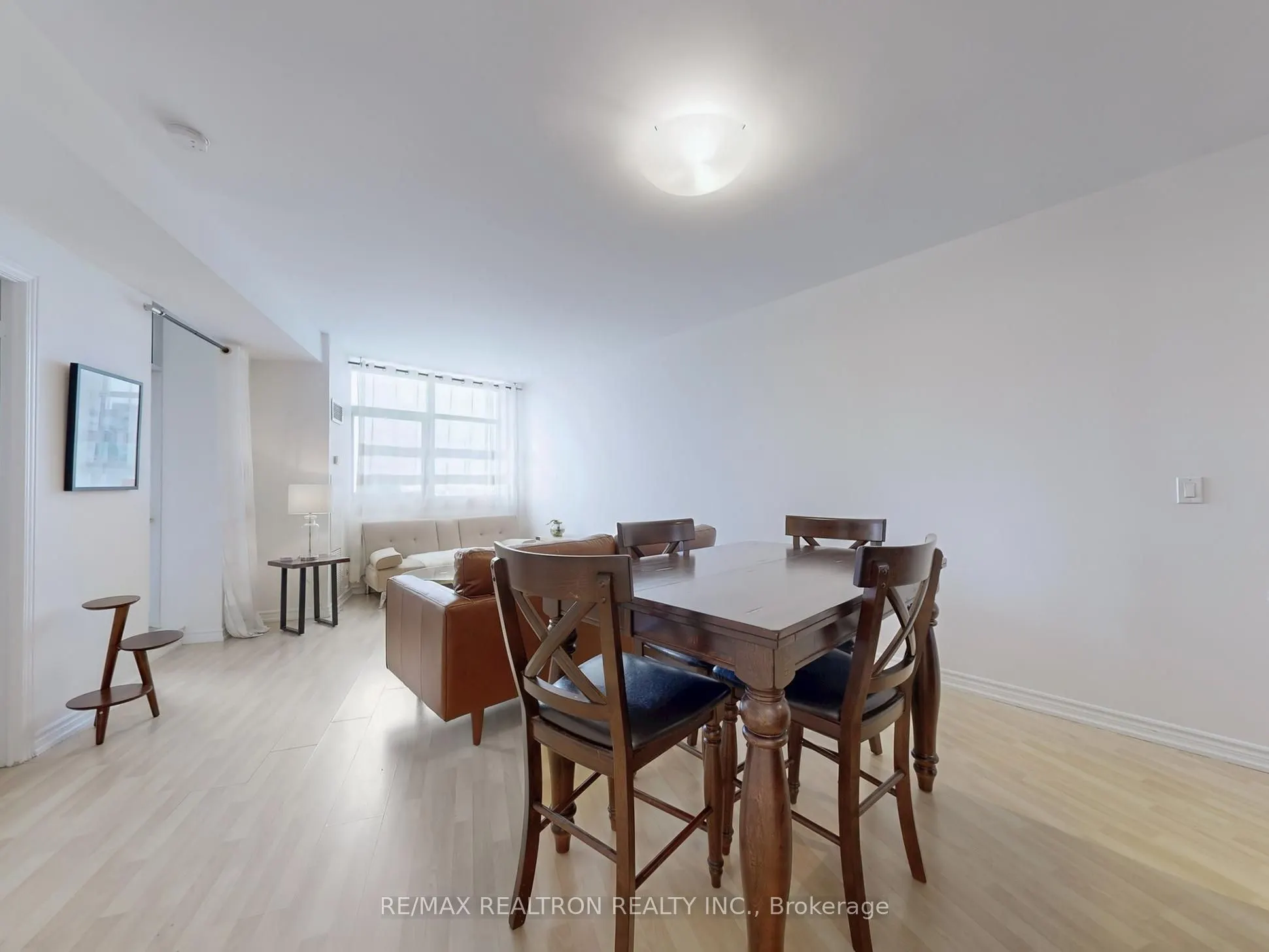 9225 Jane Street #401