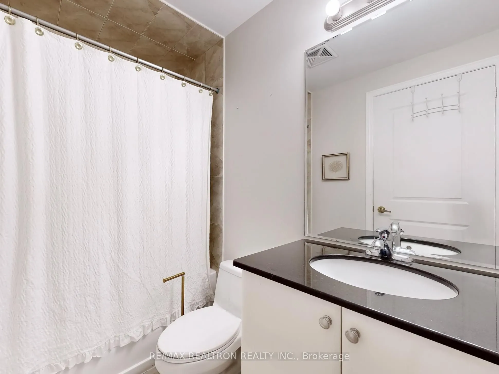 9225 Jane Street #401
