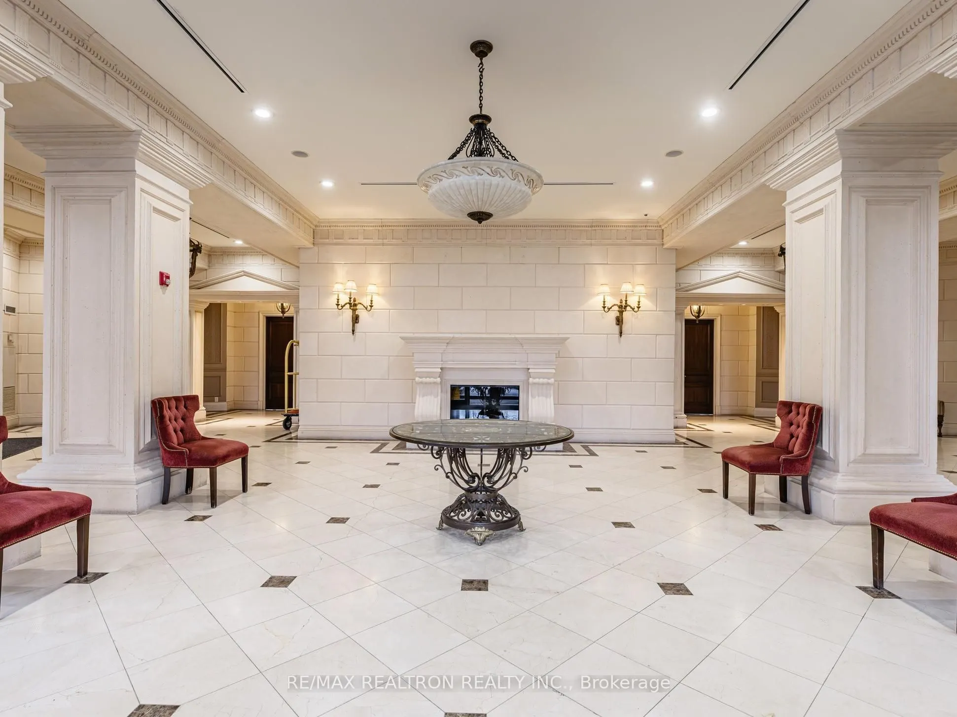 9225 Jane Street #401
