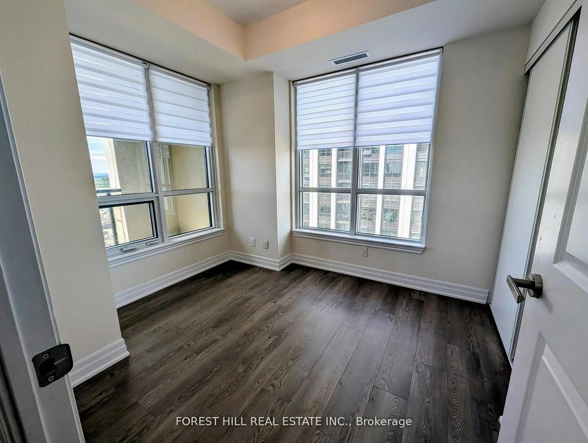 9075 Jane Street #1909