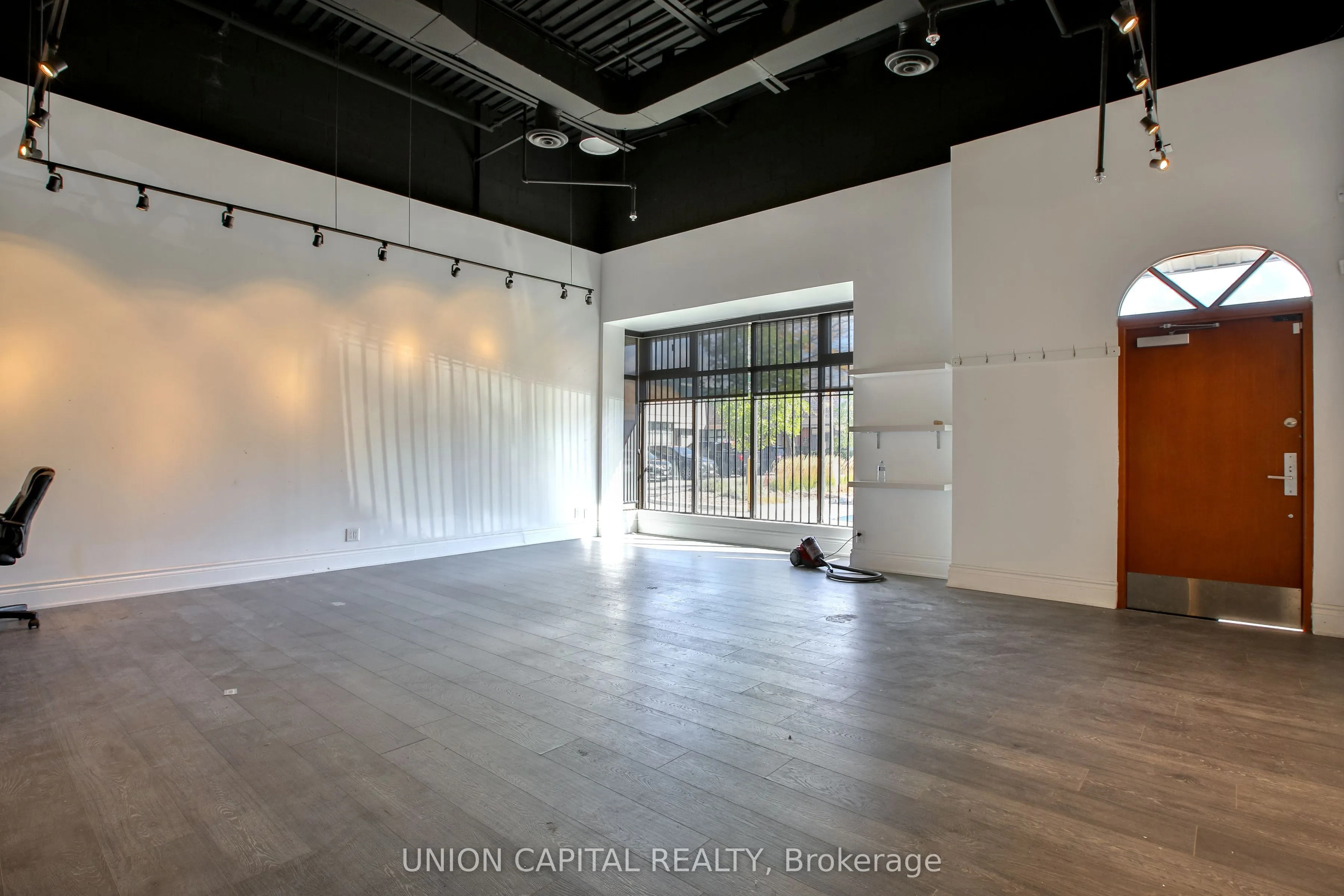 20 Wertheim Court #34