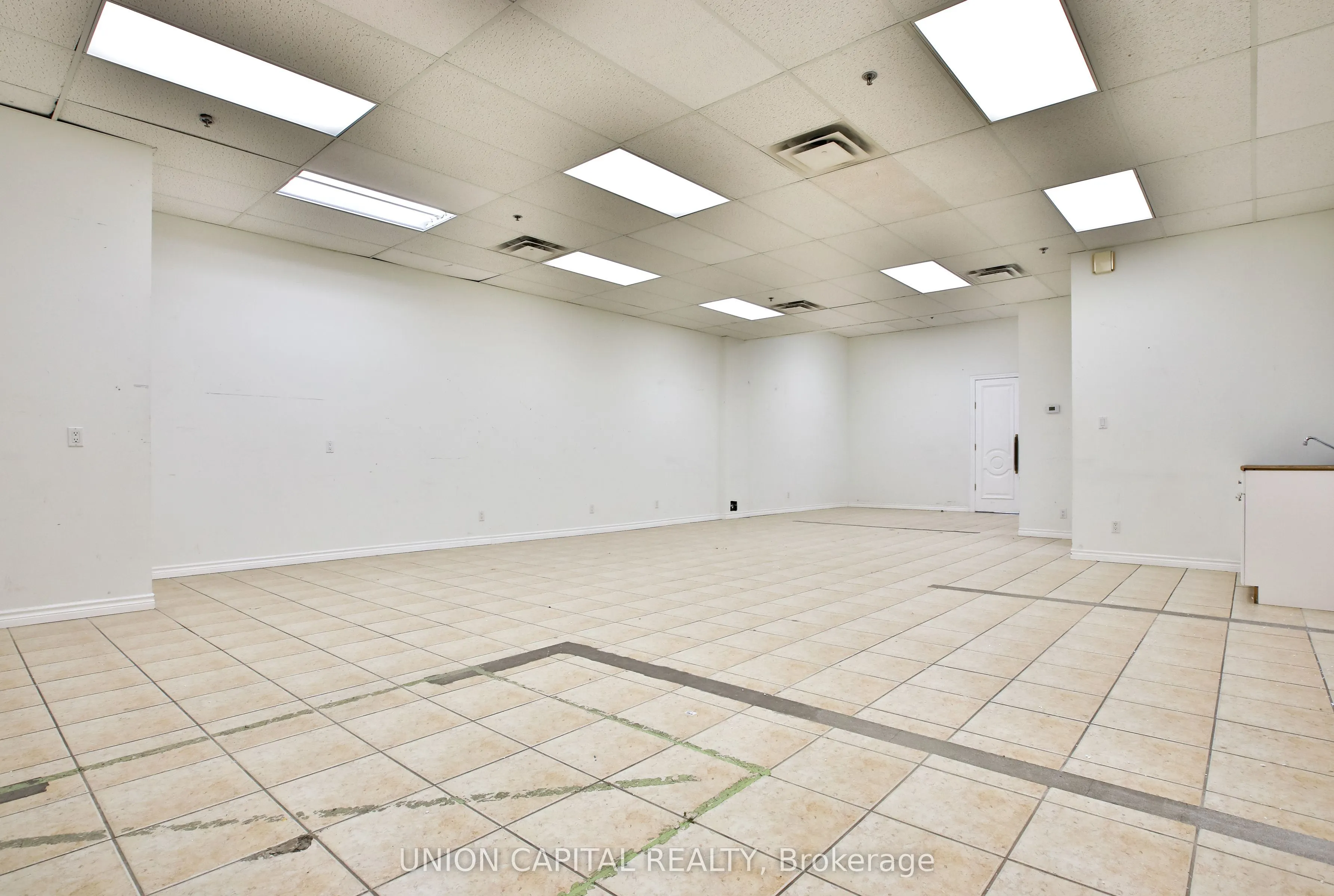 20 Wertheim Court #34