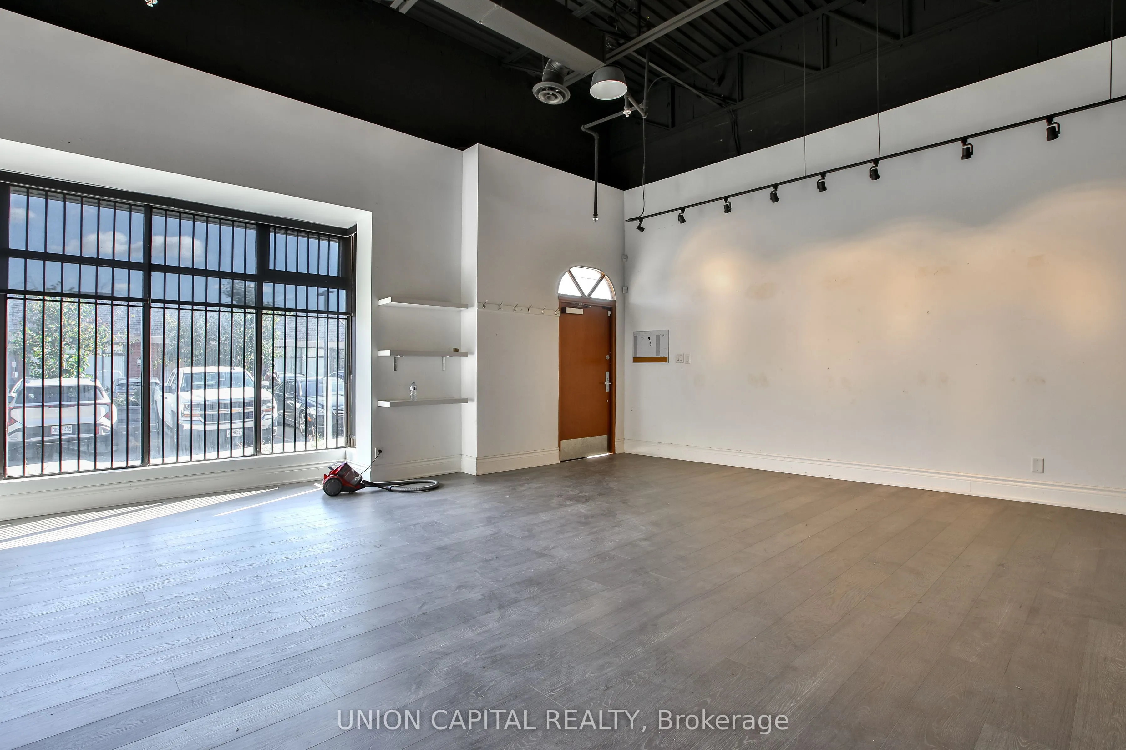 20 Wertheim Court #34