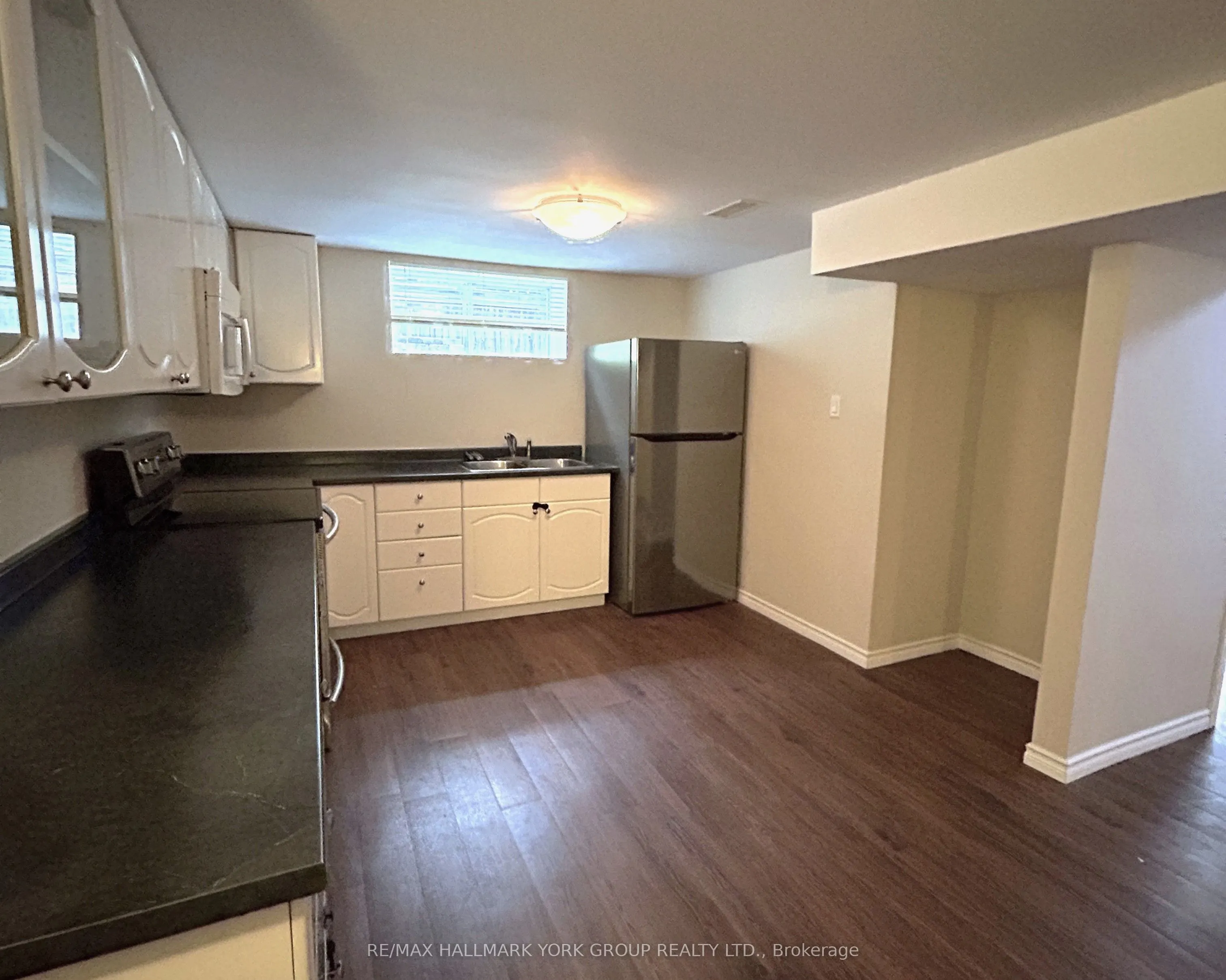 140 Riveredge Drive #Lower