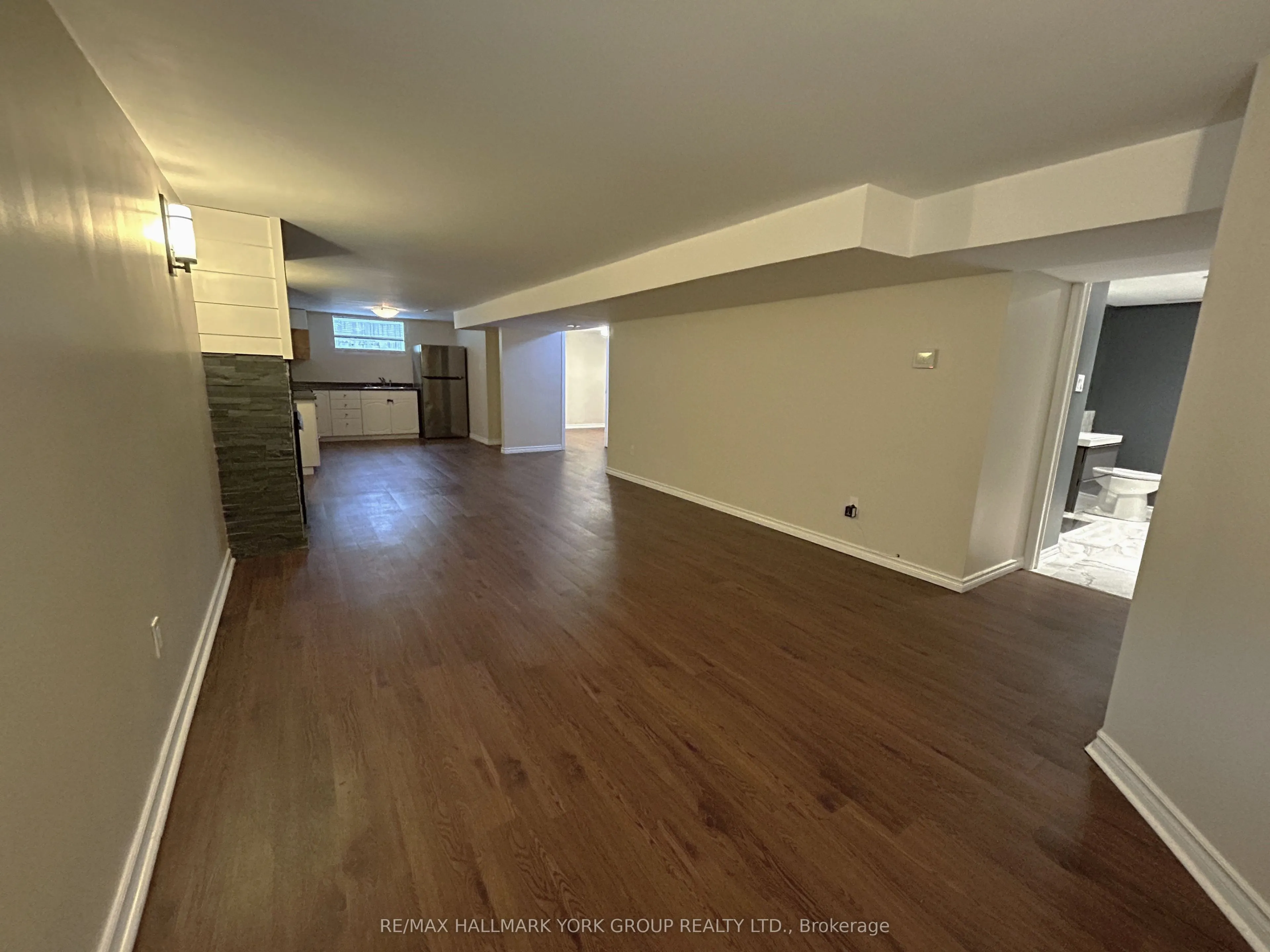 140 Riveredge Drive #Lower