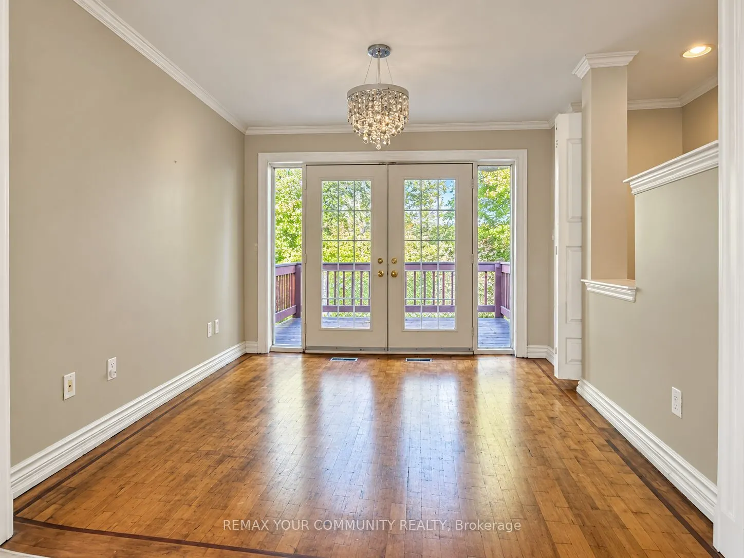 8 Hillside Avenue