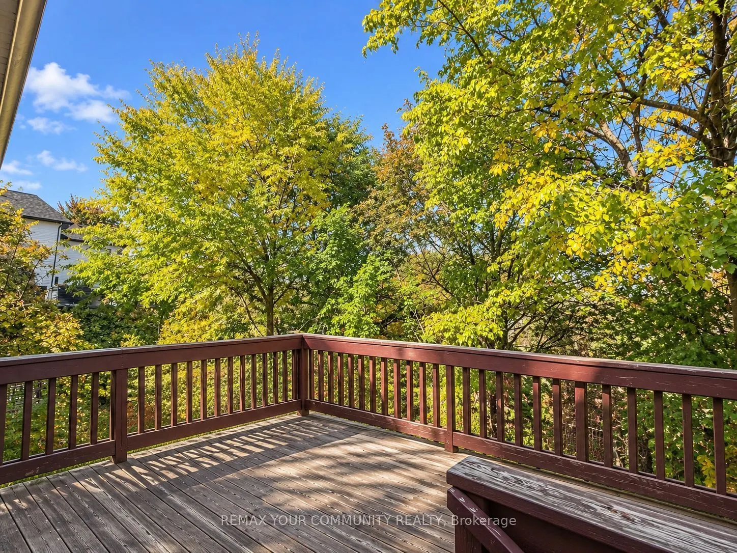 8 Hillside Avenue