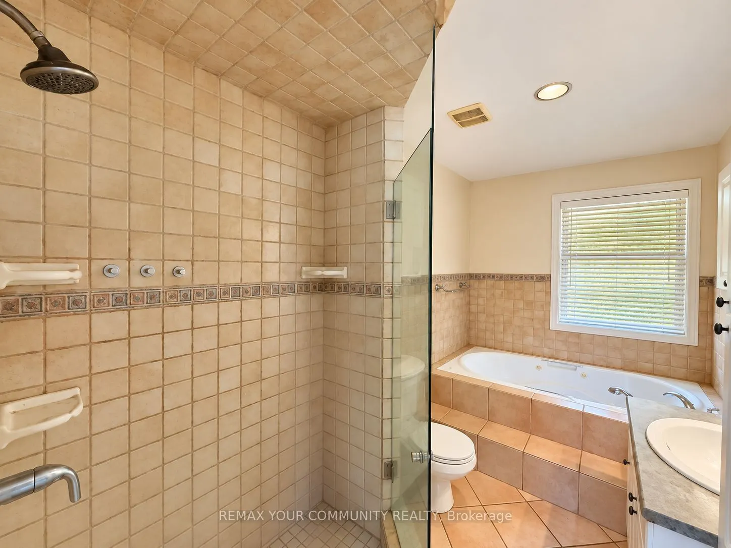 8 Hillside Avenue