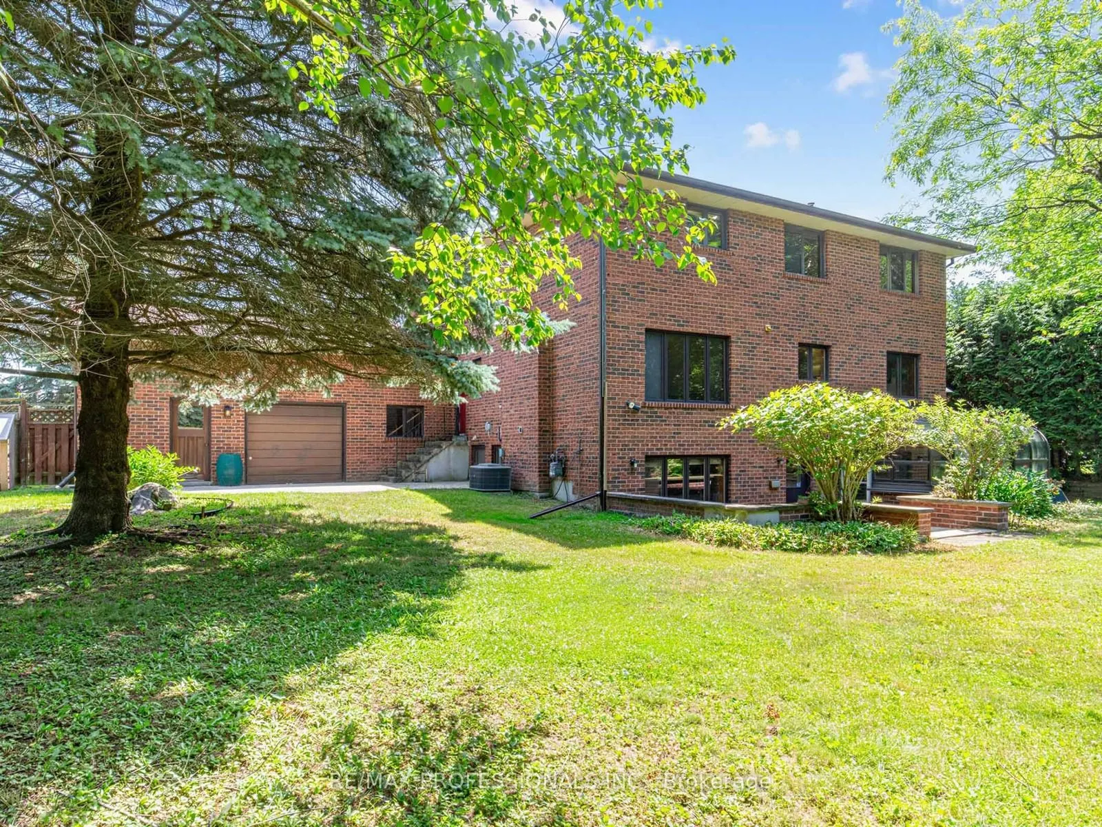157 Coon's Road