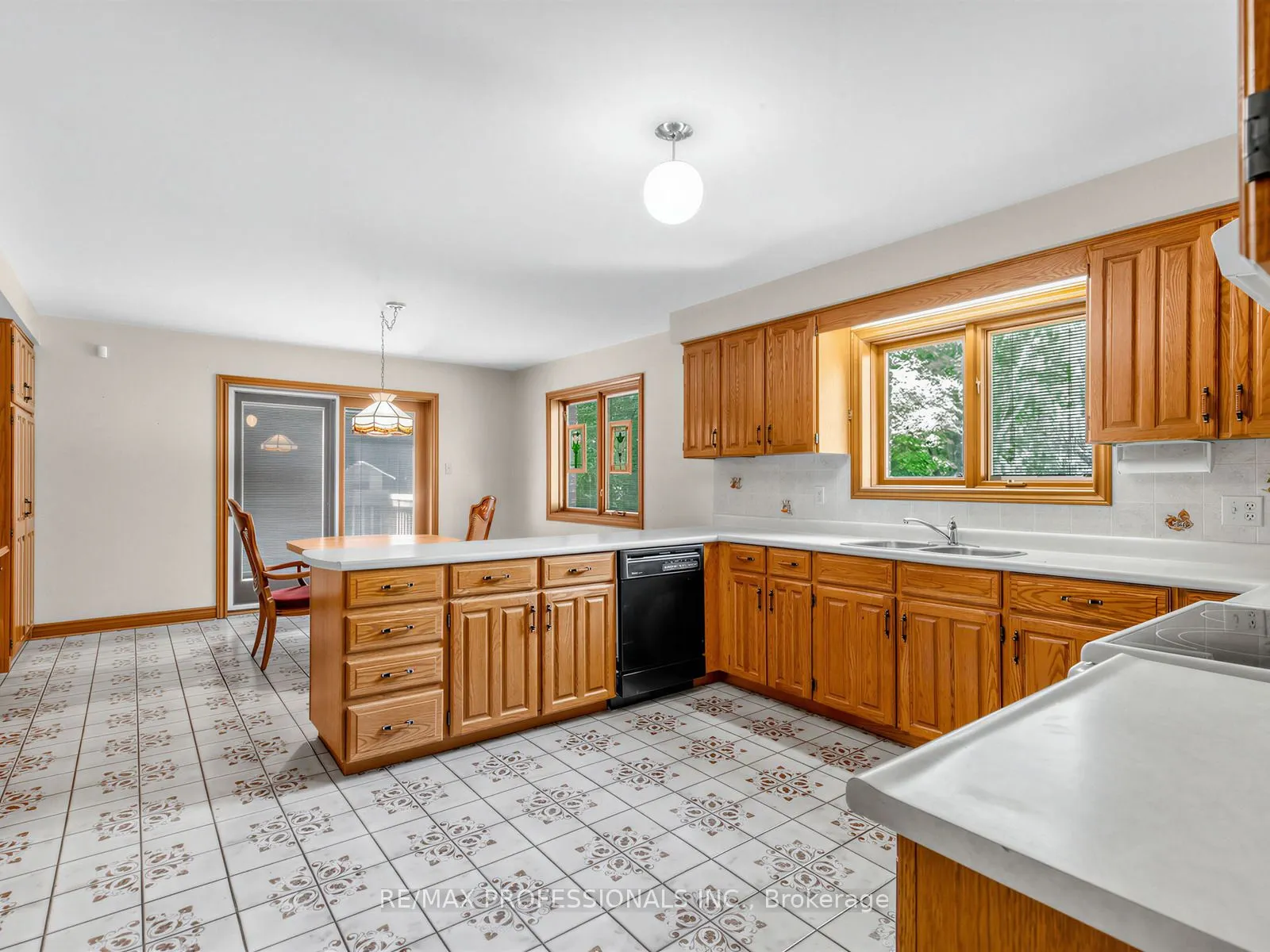 157 Coon's Road