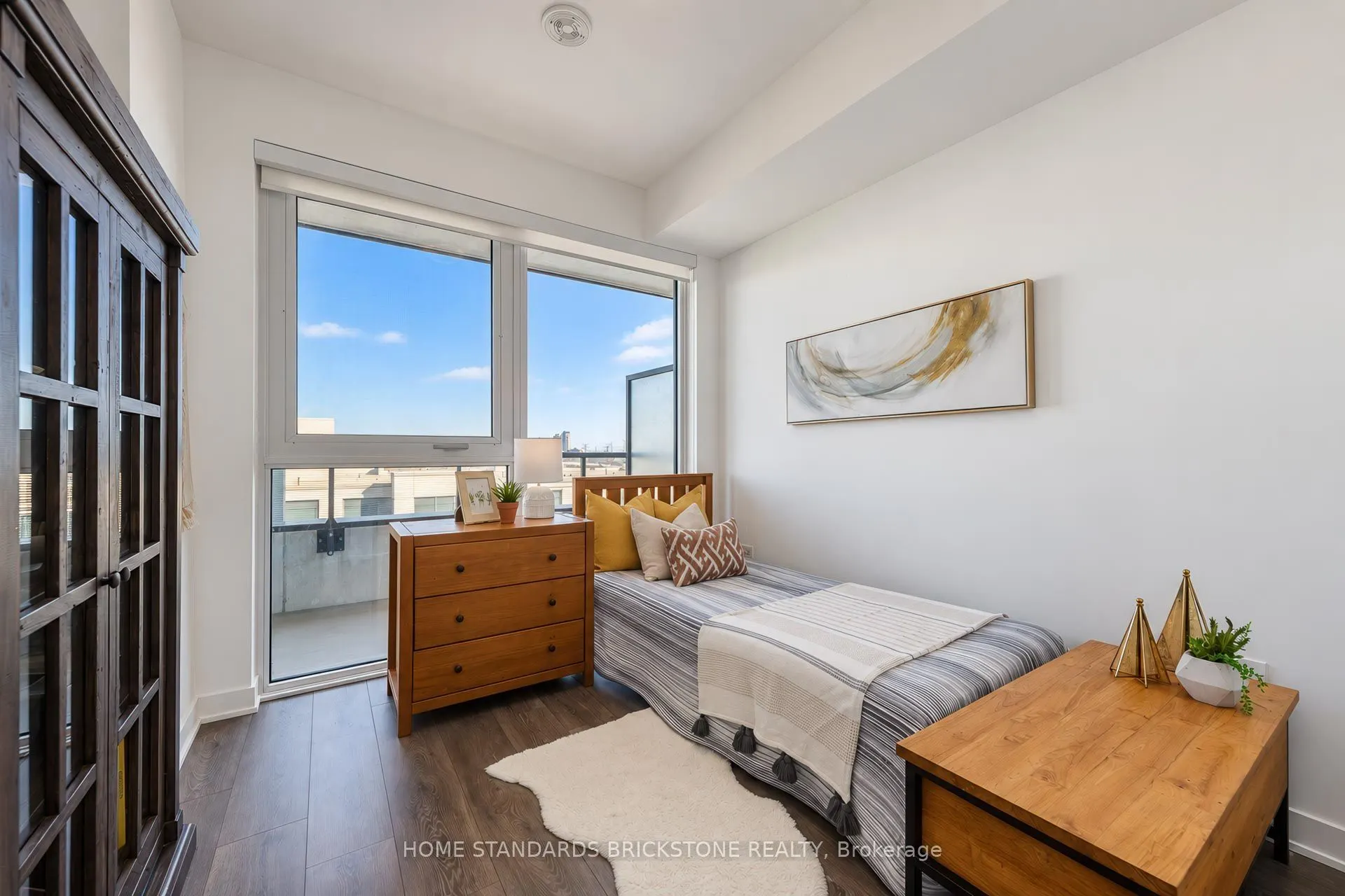 105 Oneida Crescent #1207