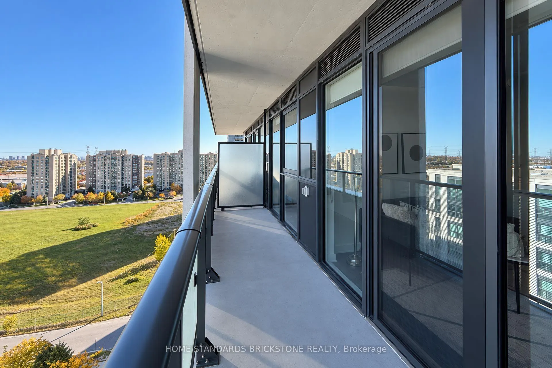105 Oneida Crescent #1207