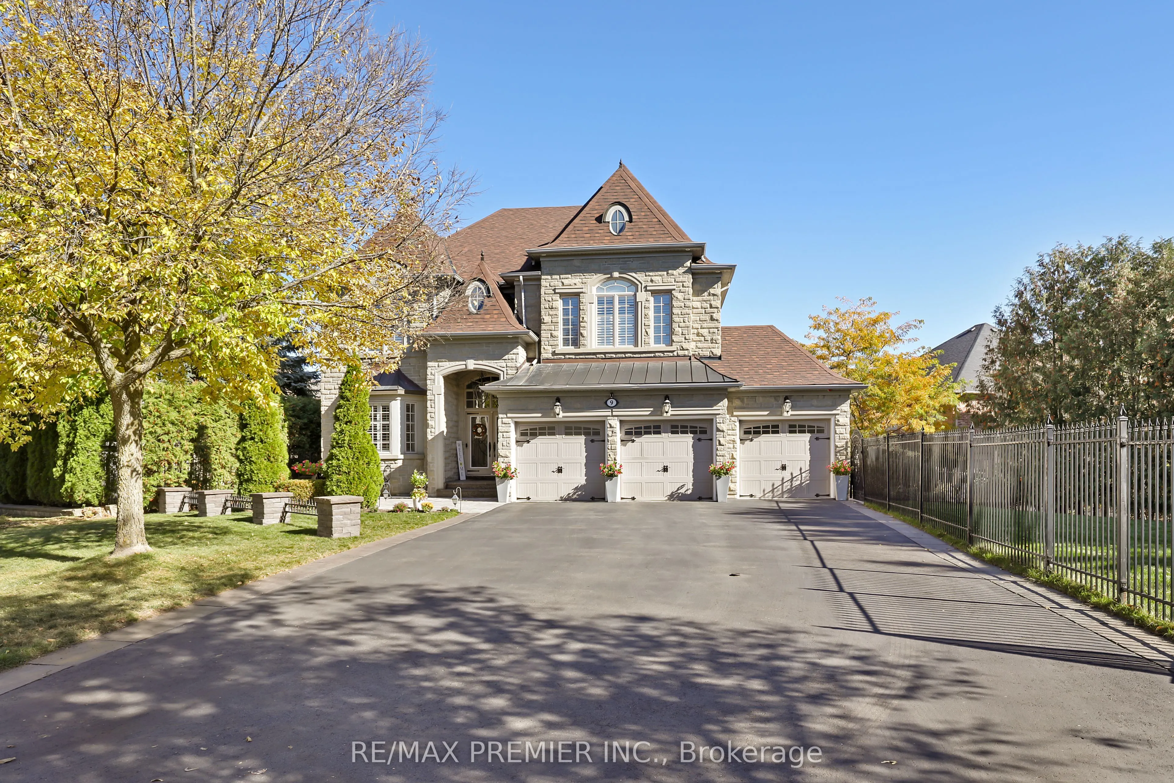 9 Migonette Street