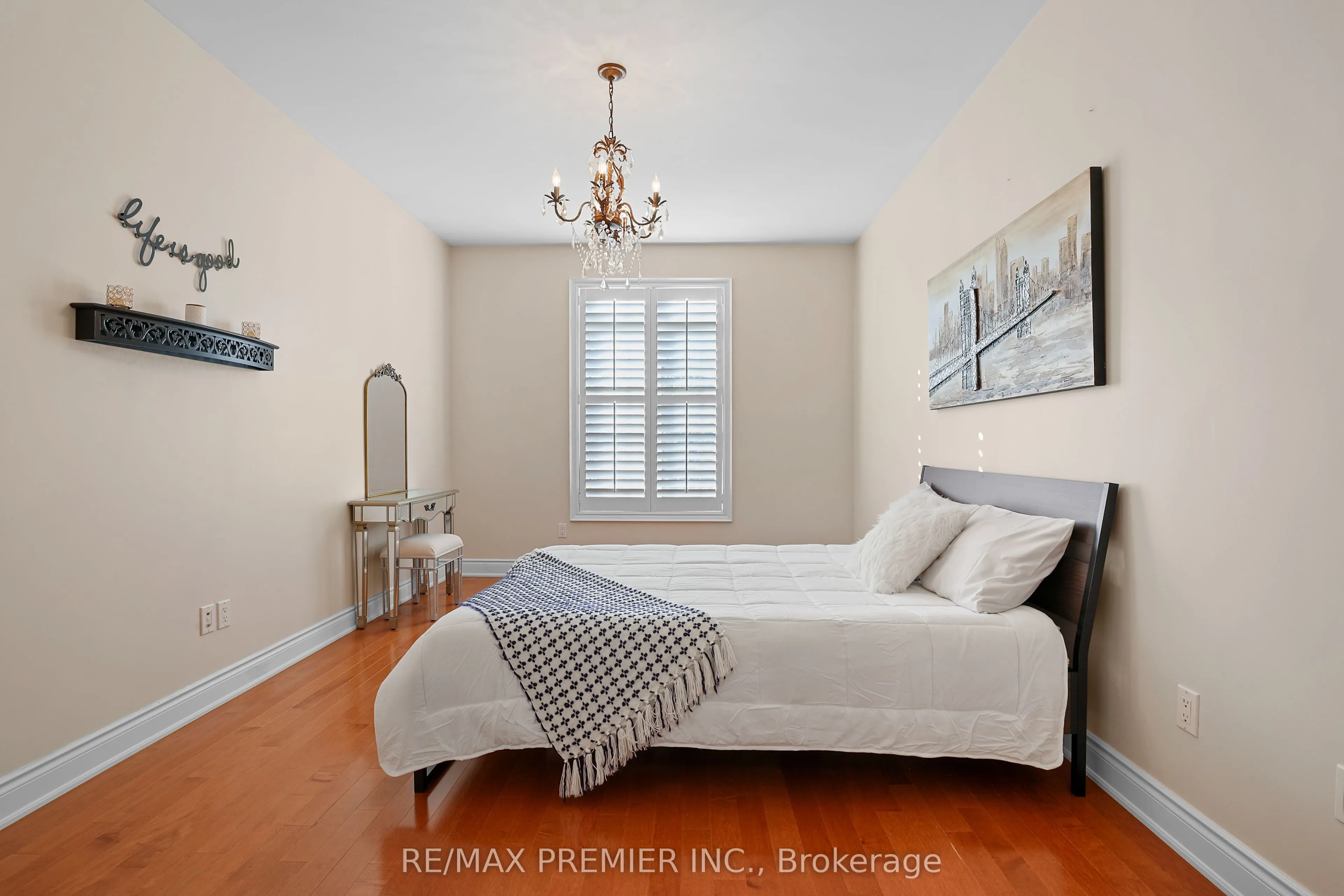 9 Migonette Street