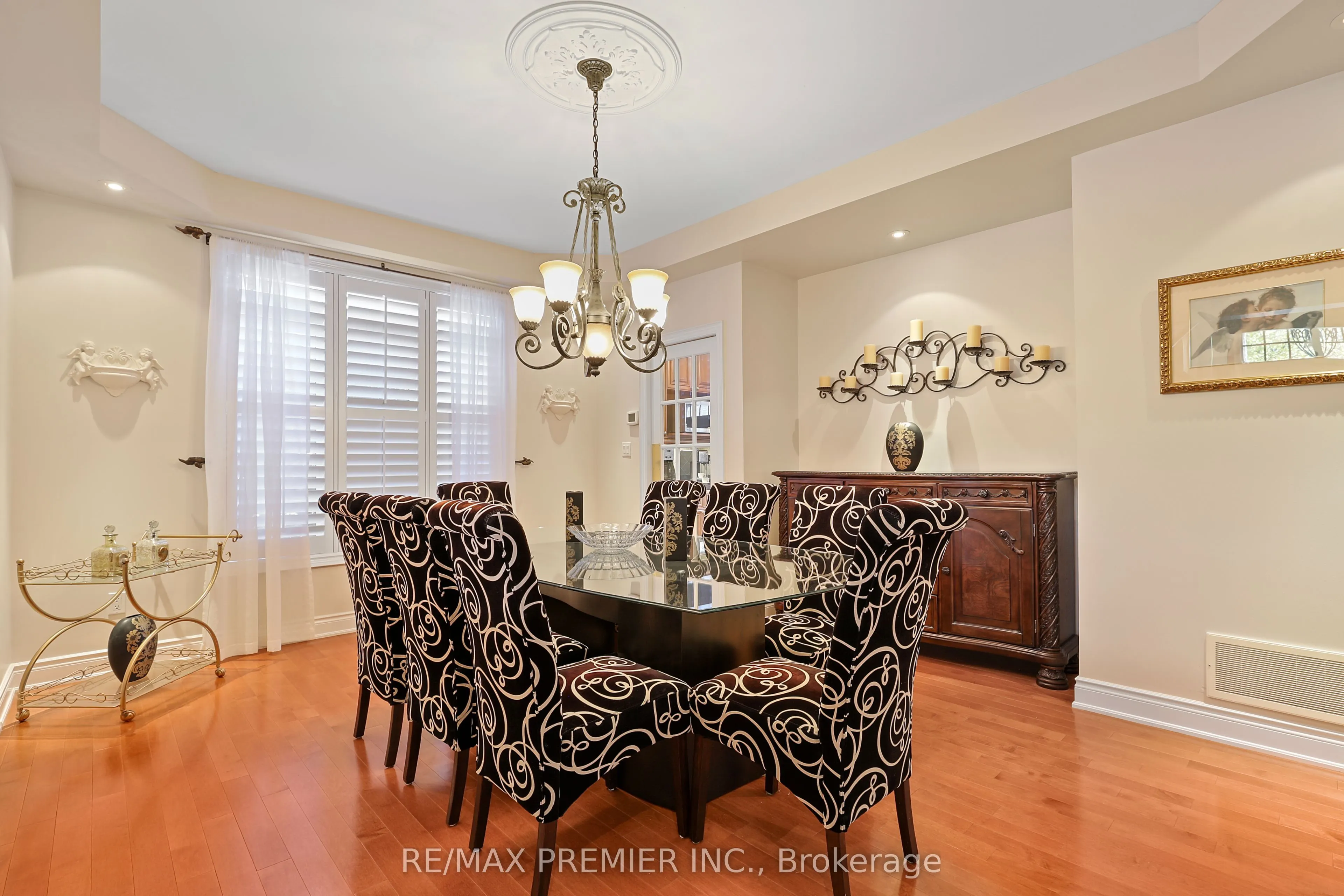 9 Migonette Street