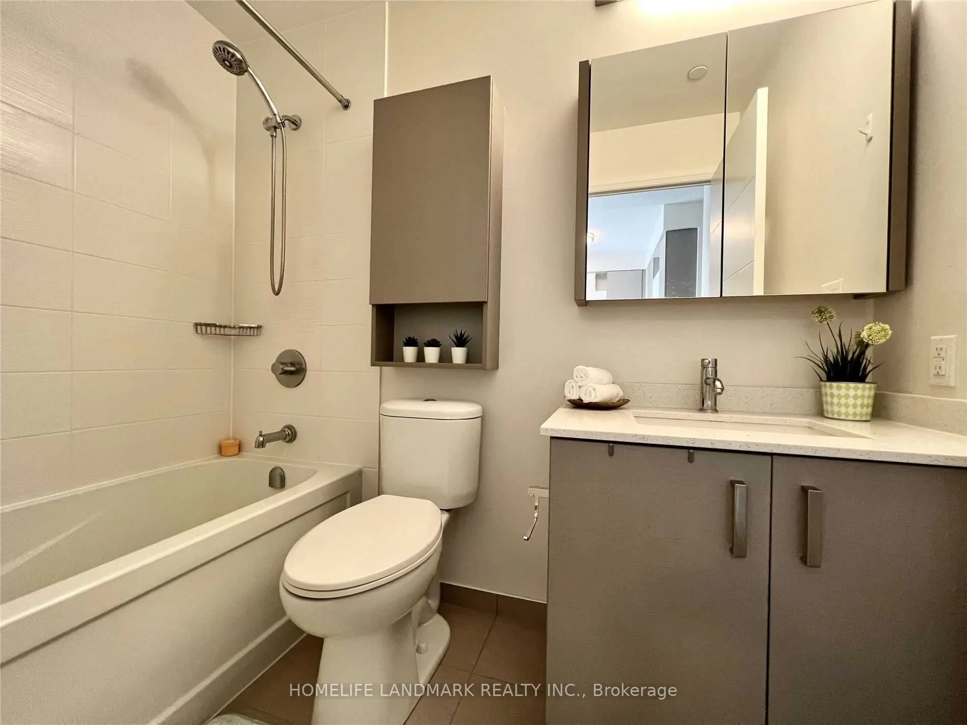 28 Uptown Drive #527