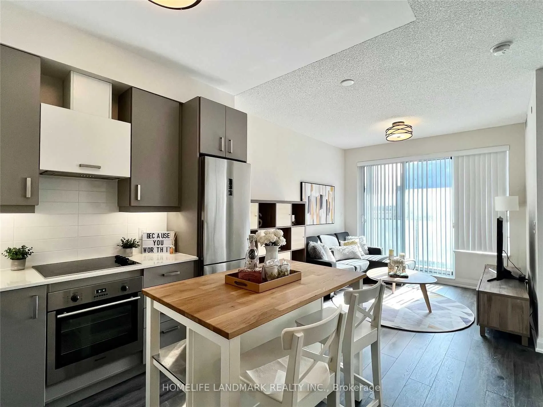 28 Uptown Drive #527