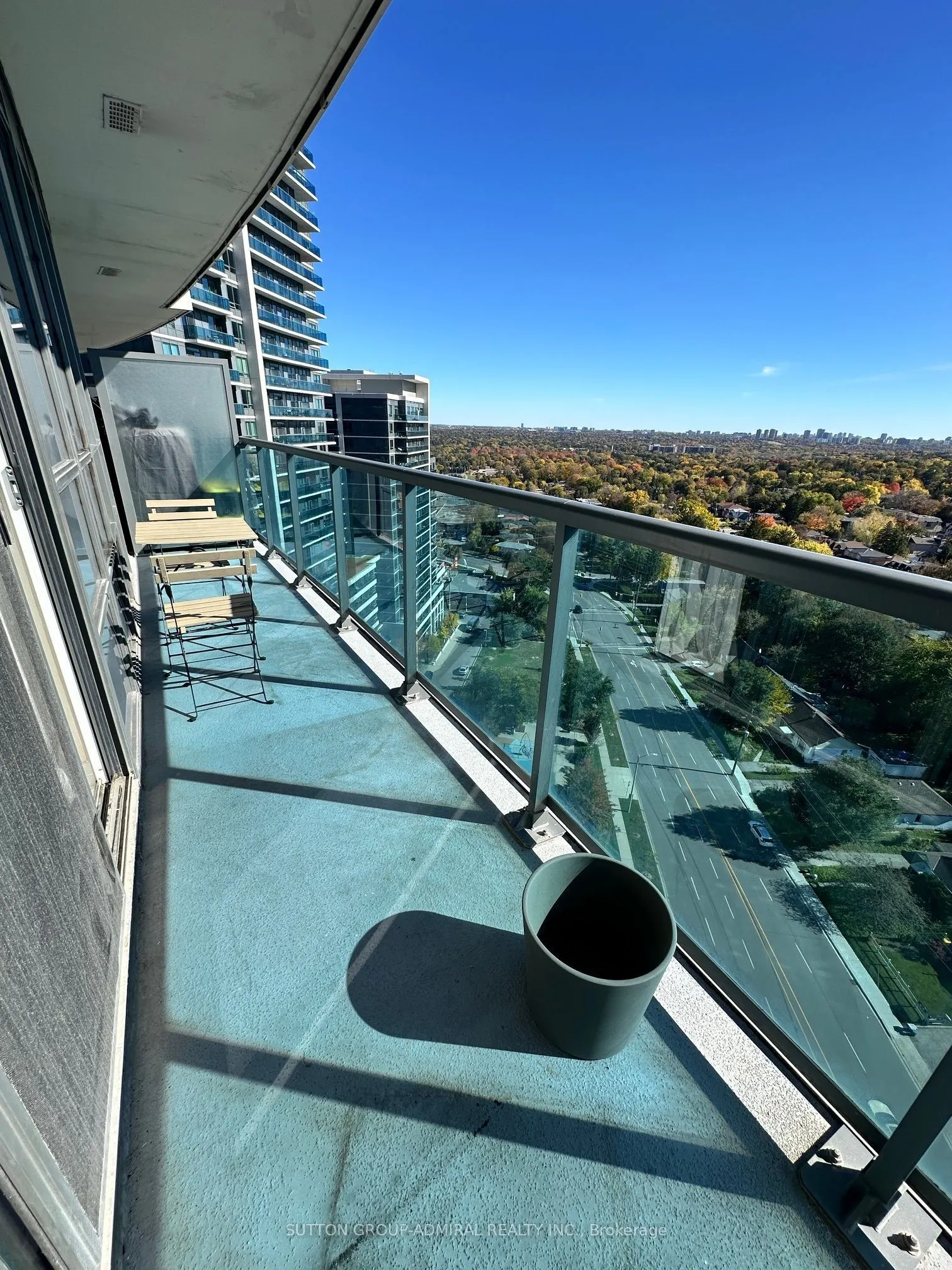7161 Yonge Street #1728