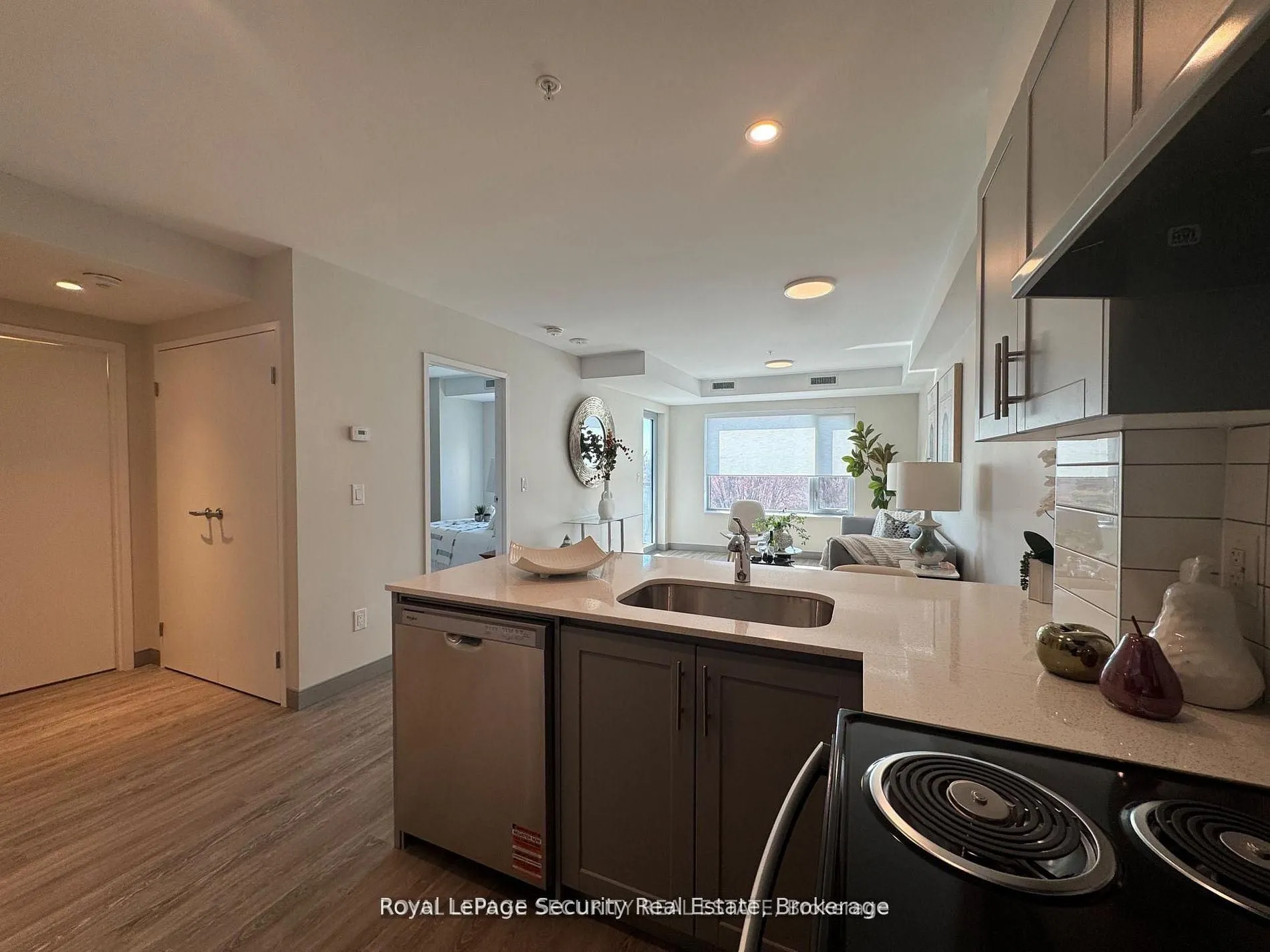 1015 Innisfil Beach Road #710