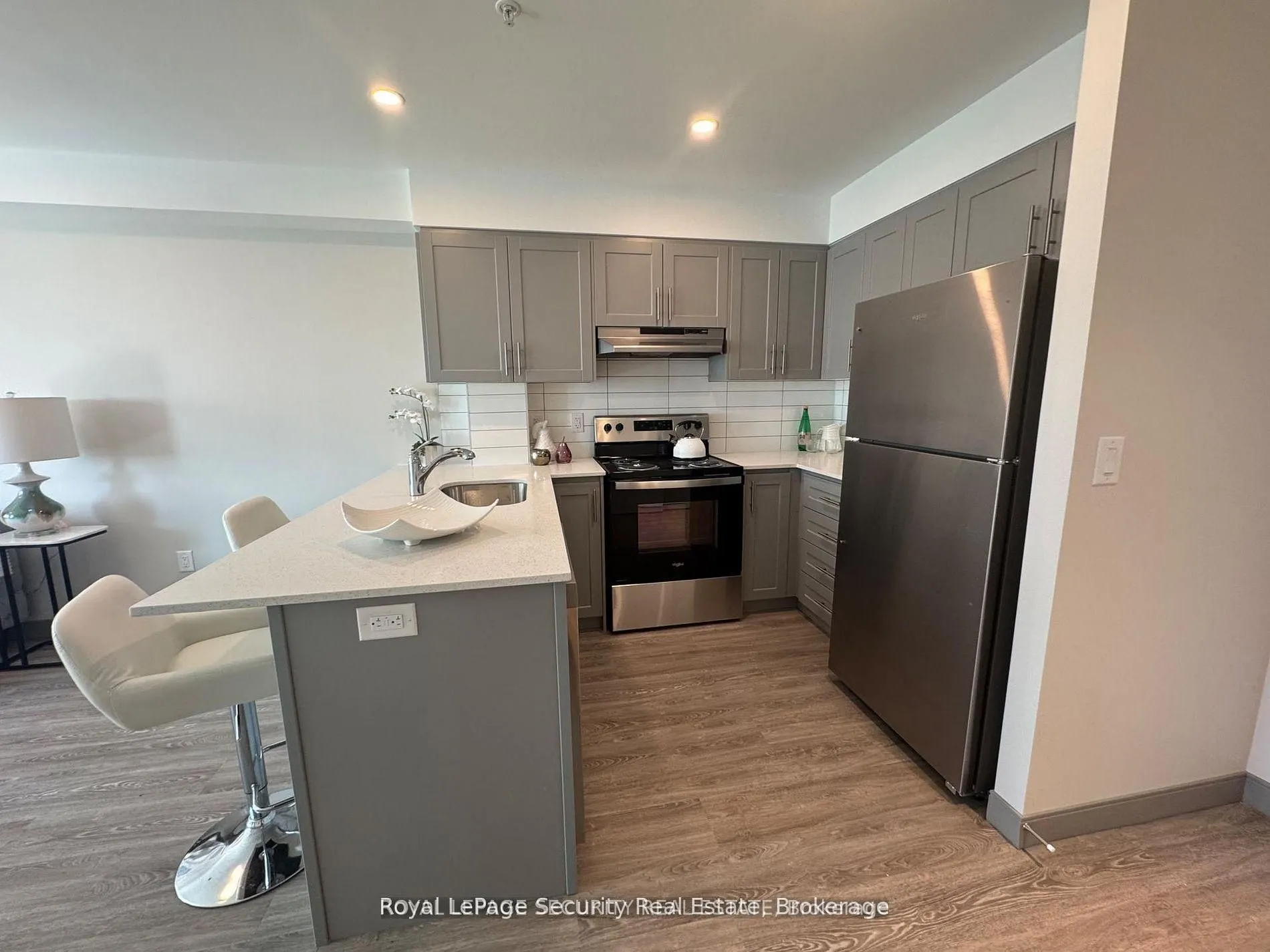 1015 Innisfil Beach Road #710