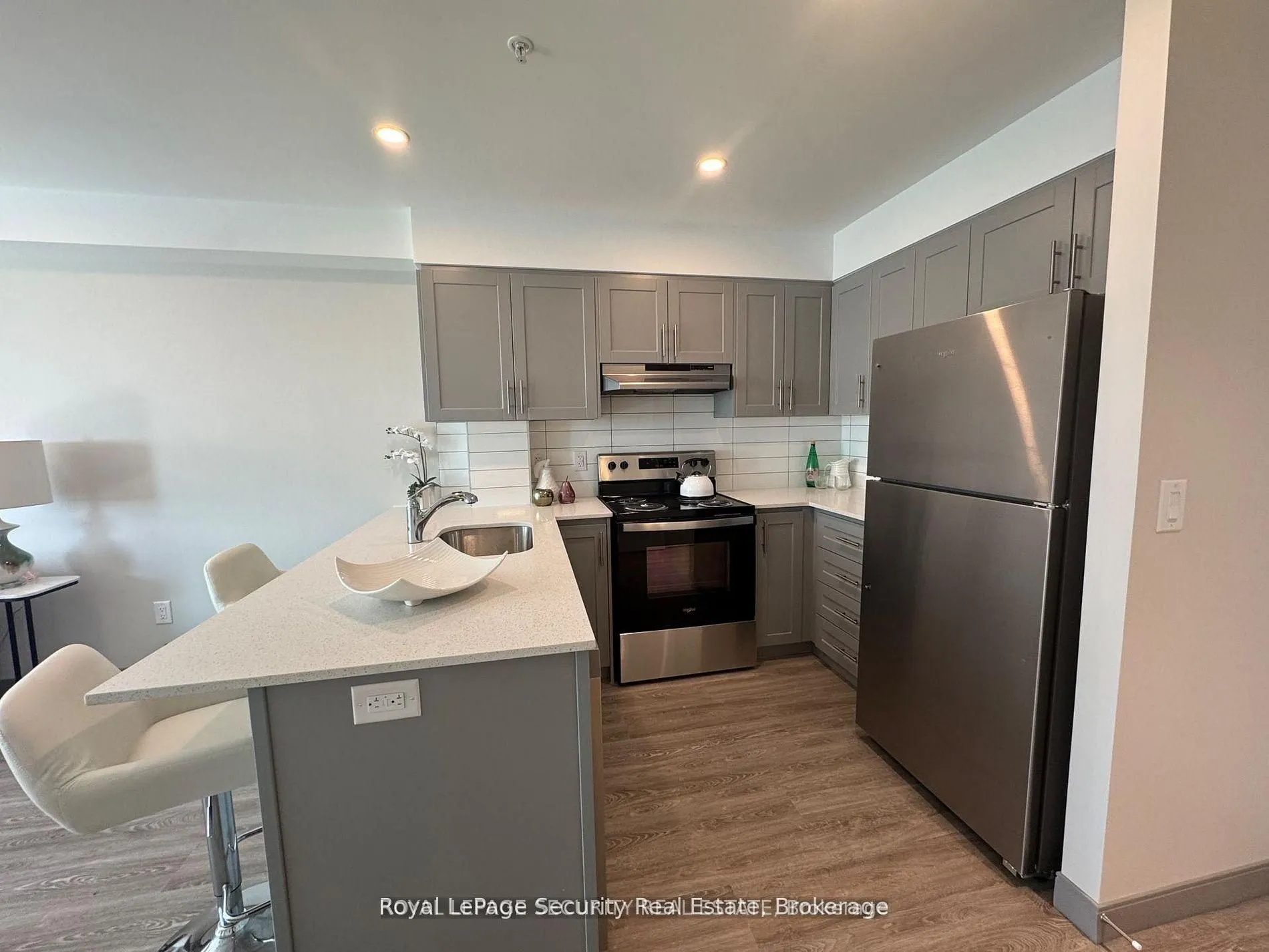 1015 Innisfil Beach Road #710