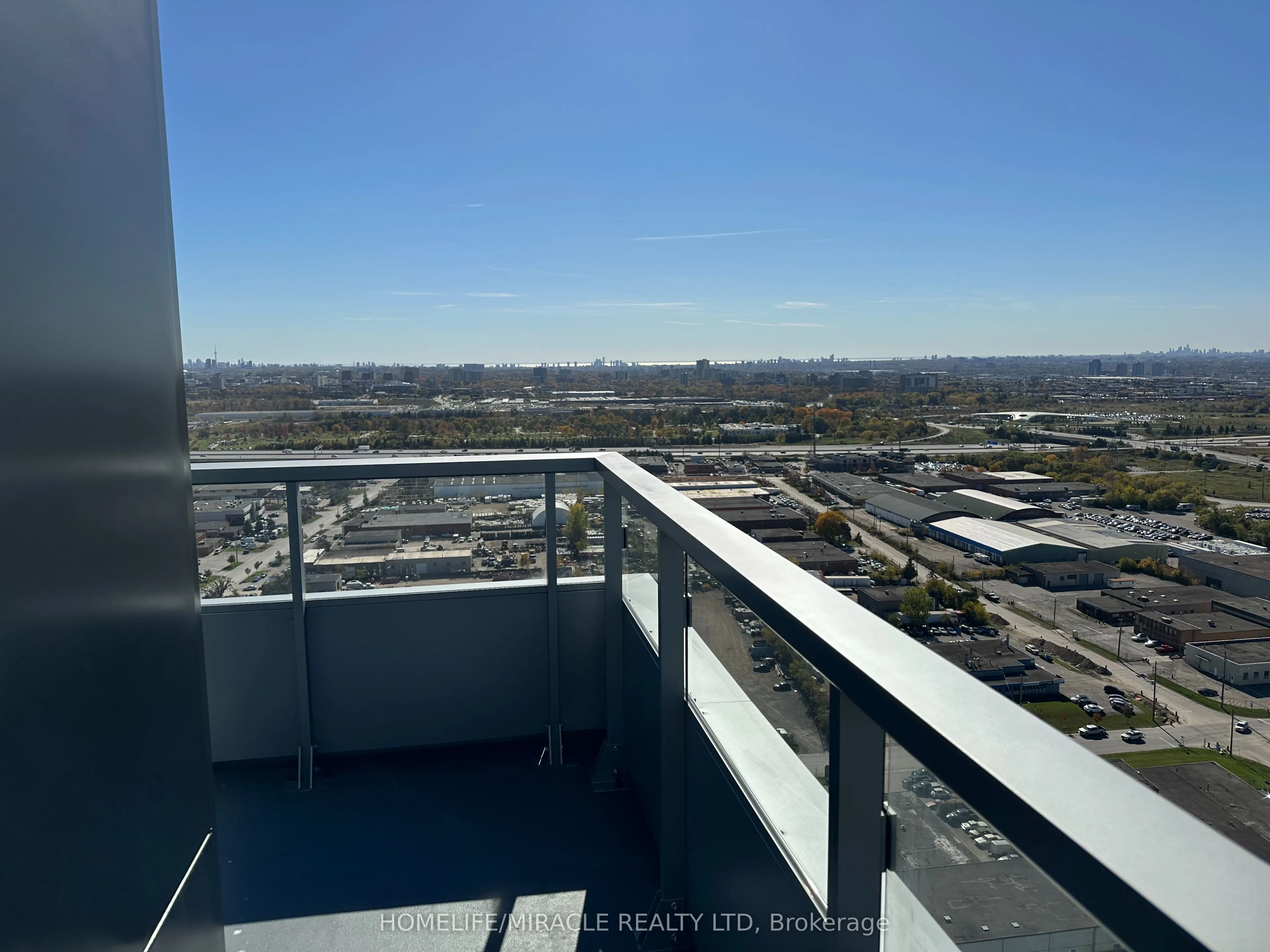 21 Meadowdale Road #2702