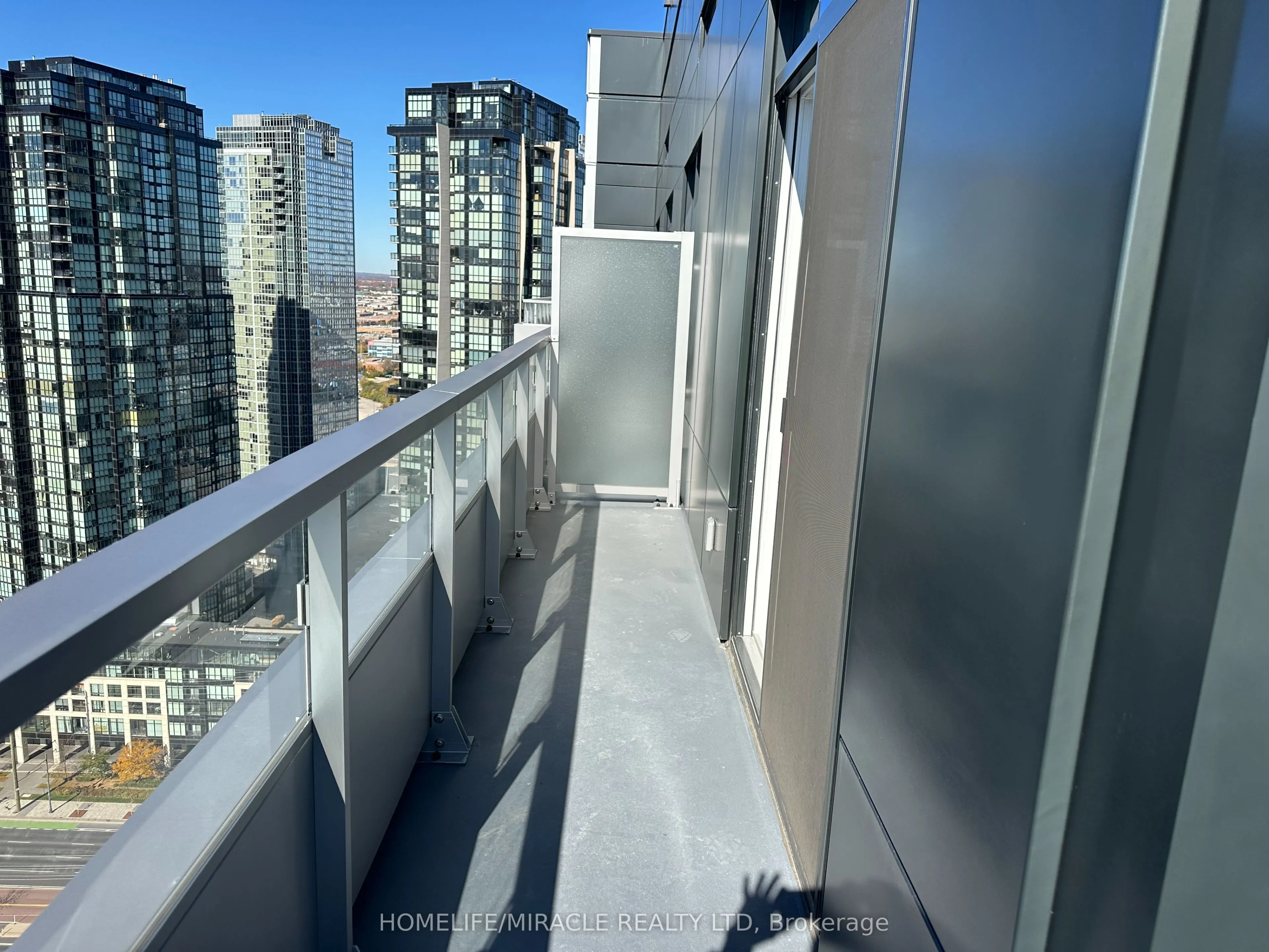 21 Meadowdale Road #2702