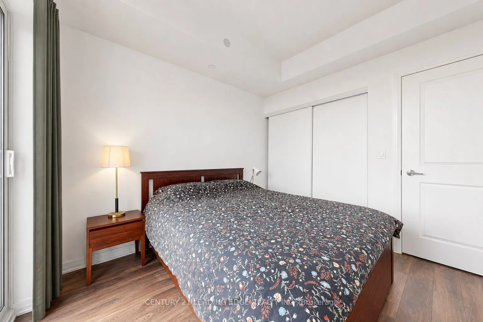 65 Oneida Crescent #801