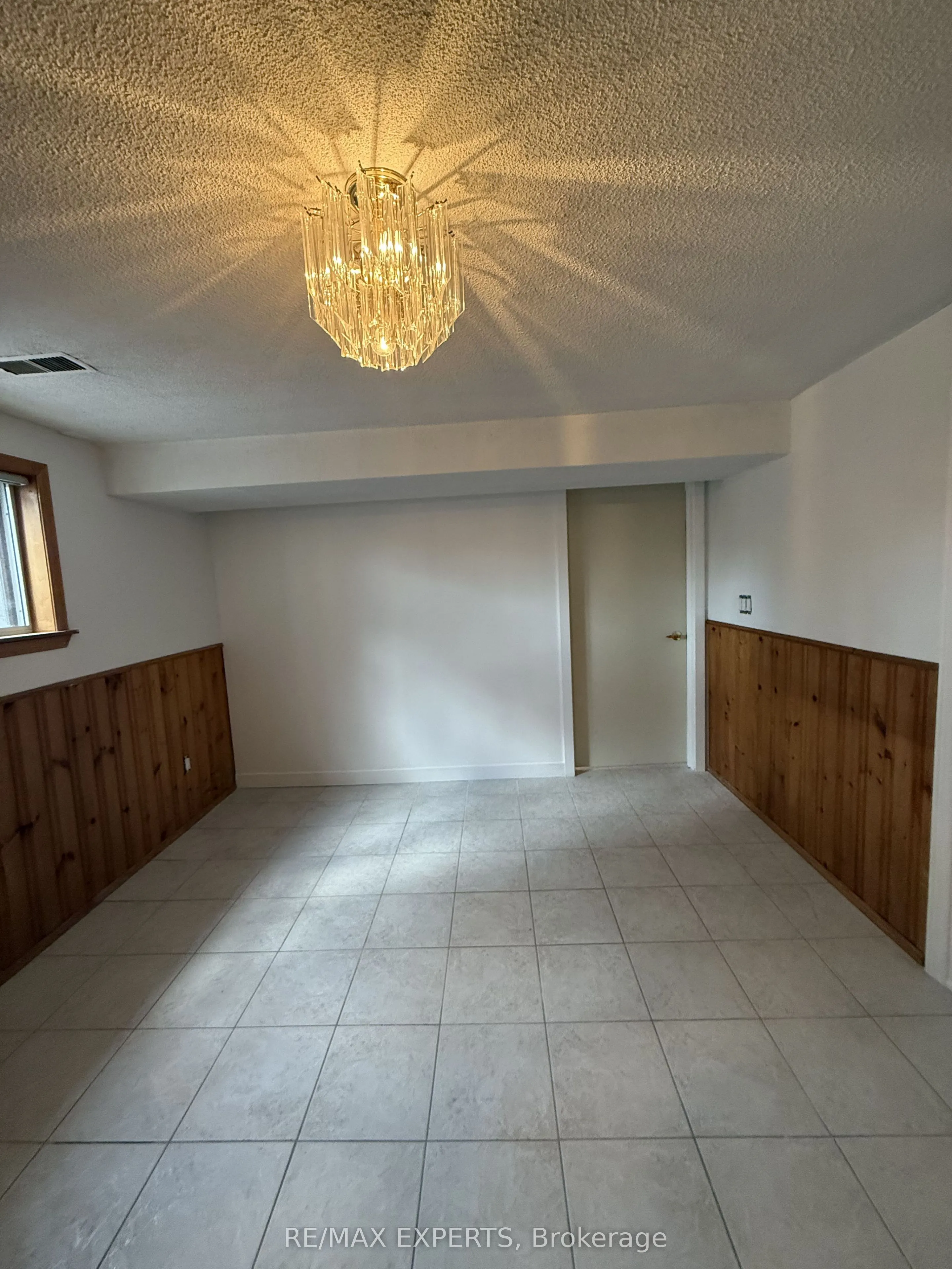 228 Andrew Park #Bsmt