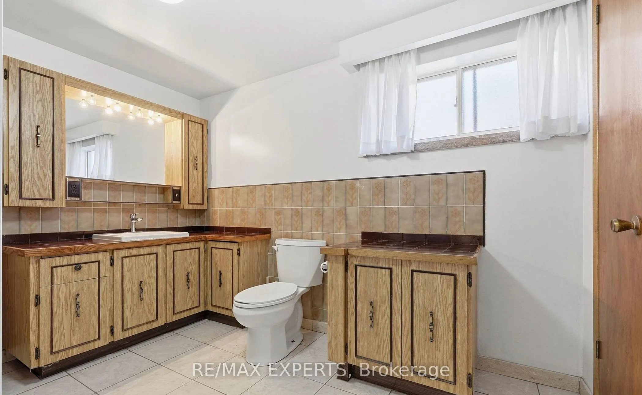 228 Andrew Park #Bsmt