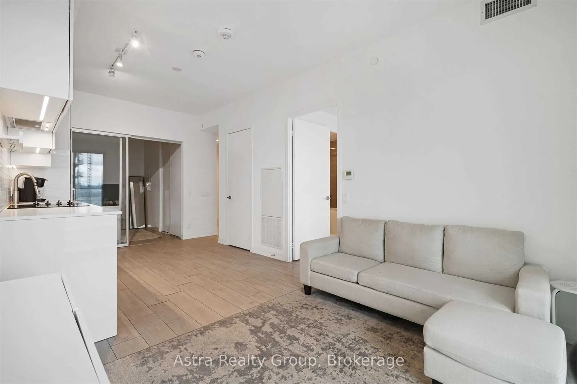 950 Portage Parkway #1703