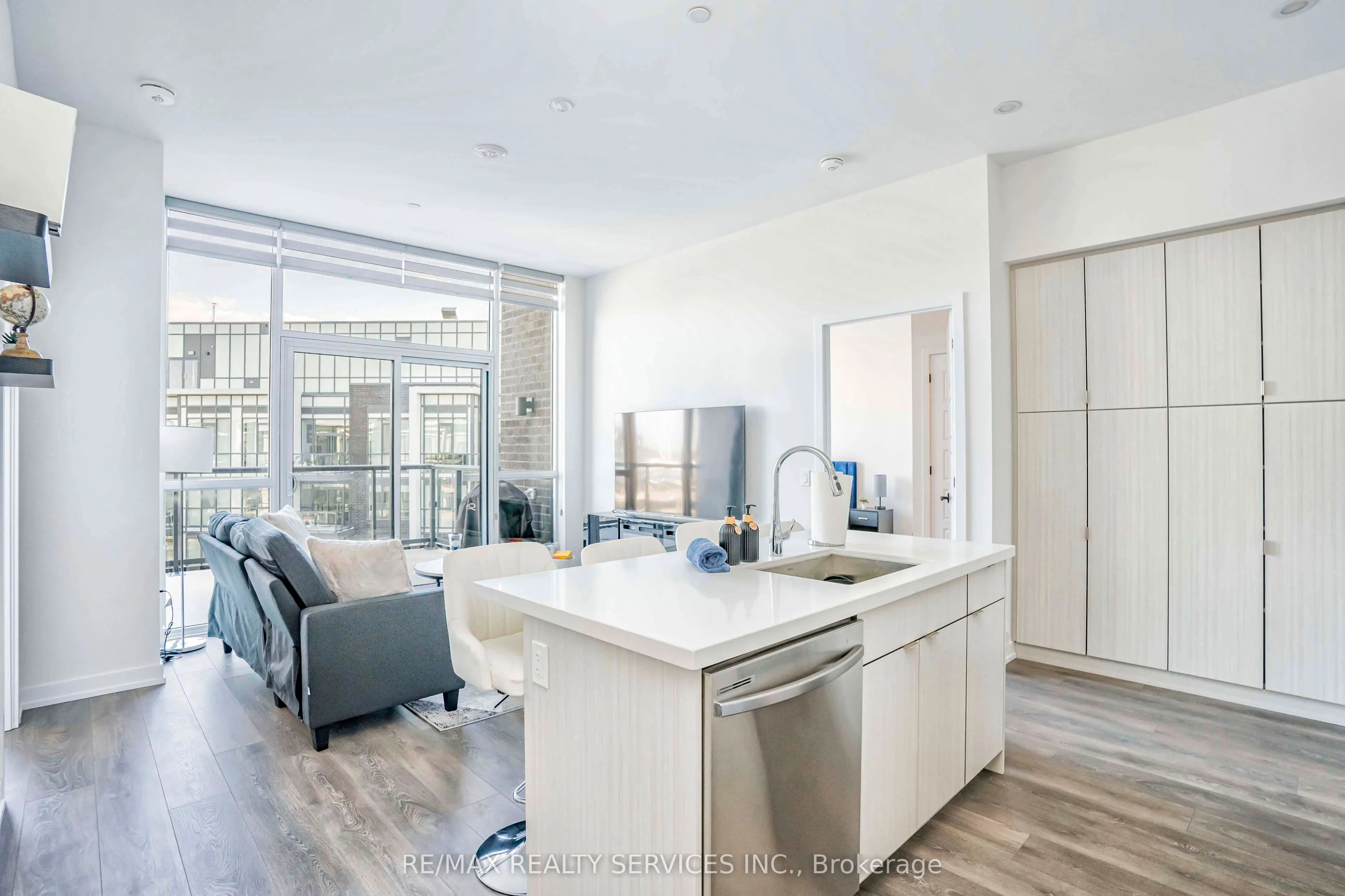 415 Sea Ray Avenue #403