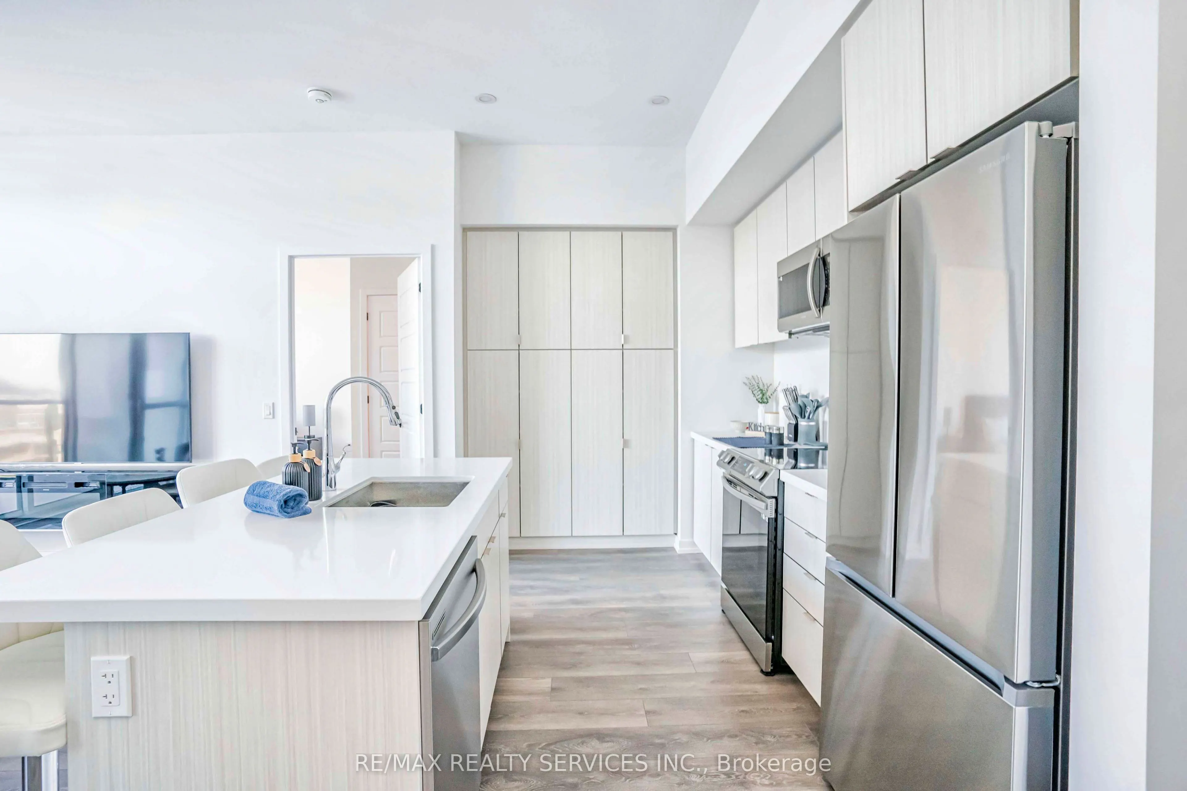 415 Sea Ray Avenue #403