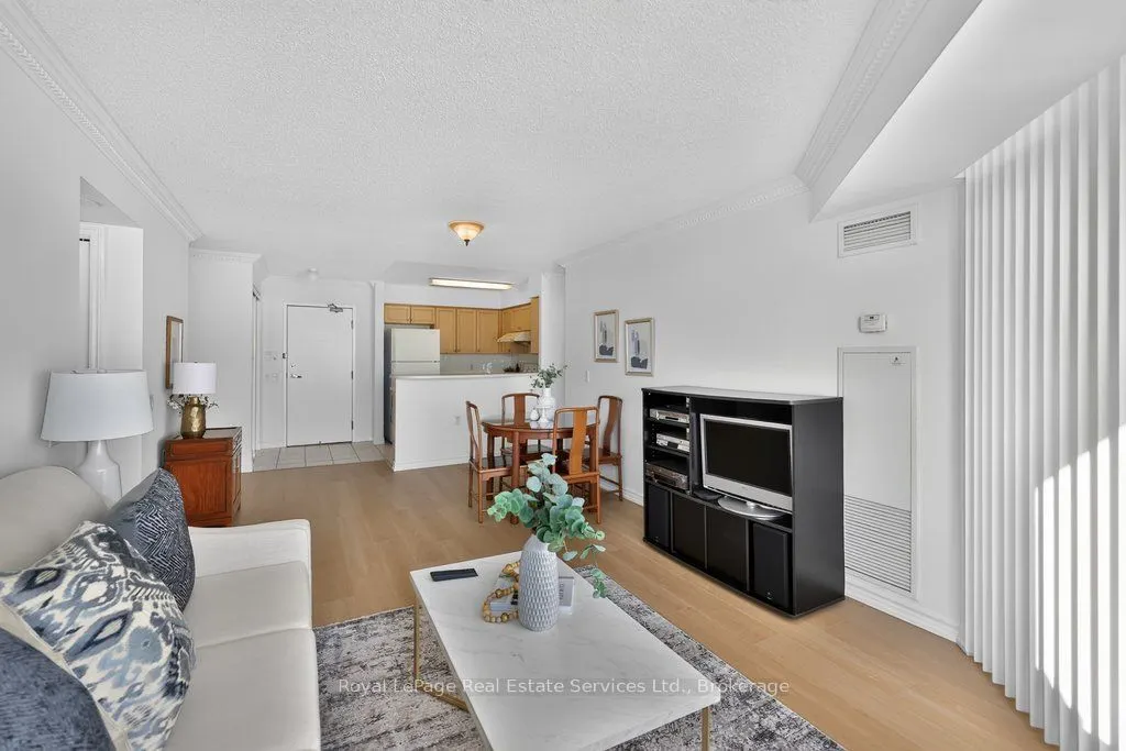 9015 Leslie Street #1002