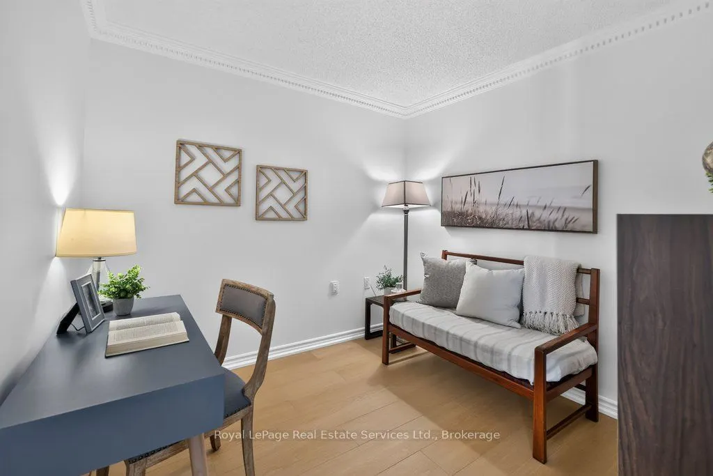 9015 Leslie Street #1002