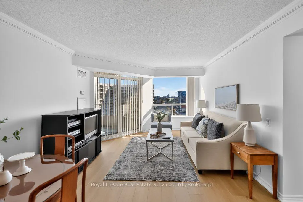 9015 Leslie Street #1002