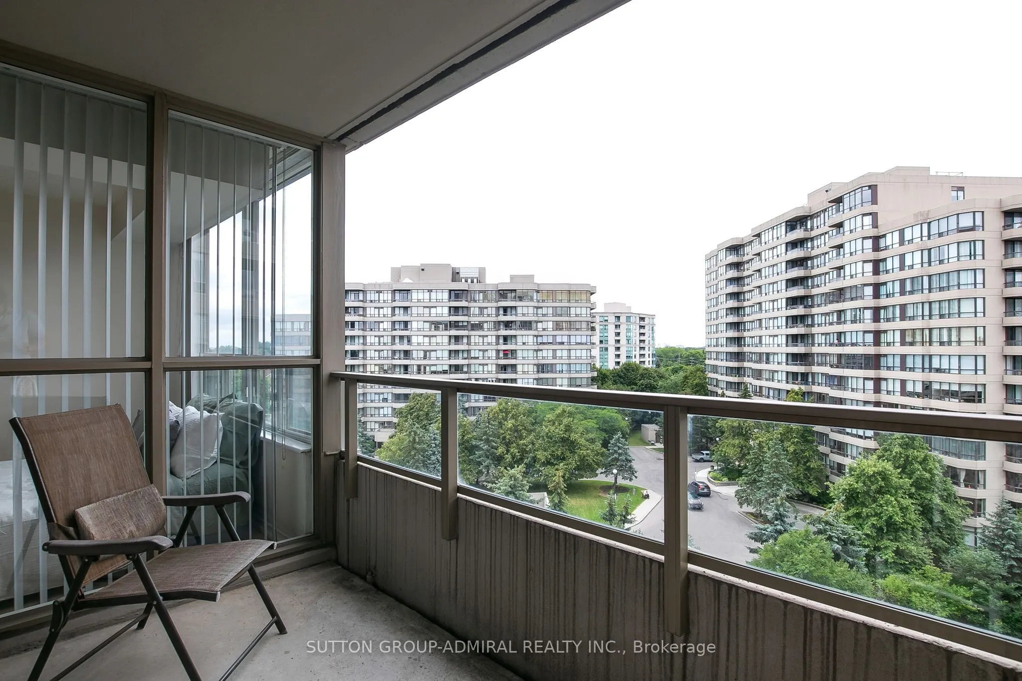 11 Townsgate Drive #814