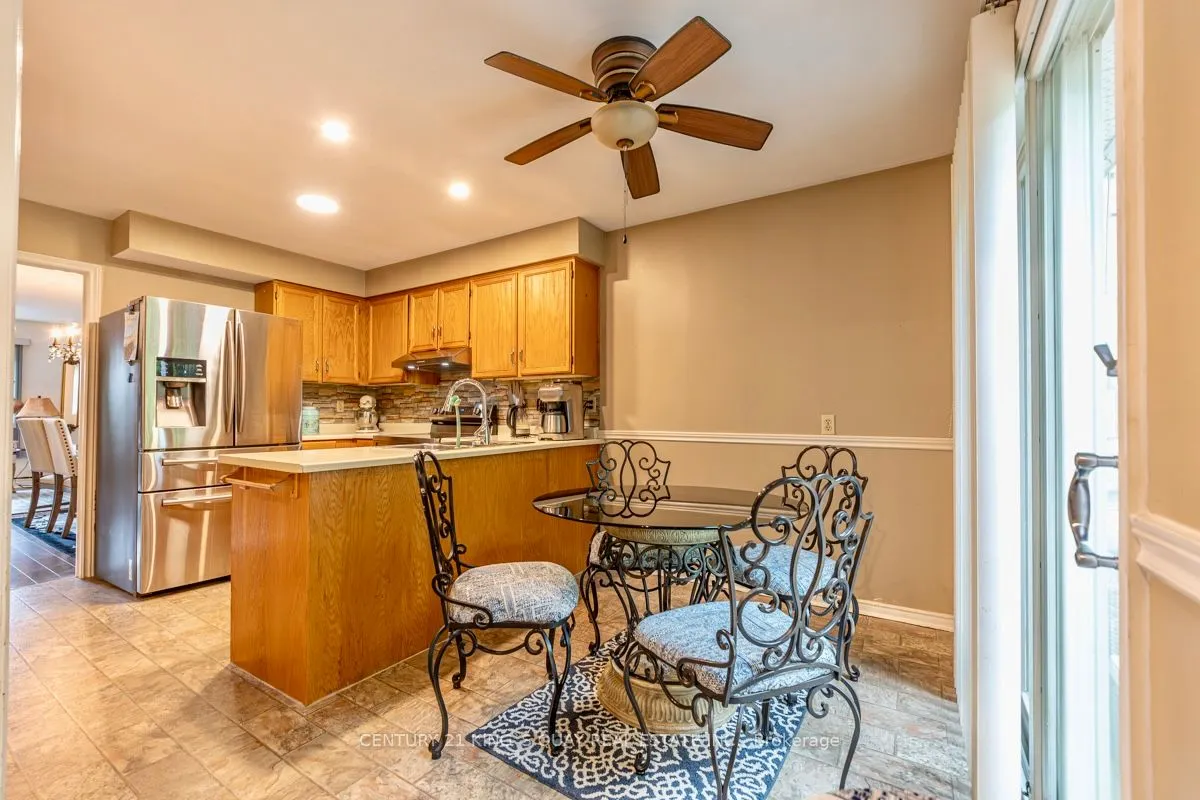 40 Stonehill Boulevard