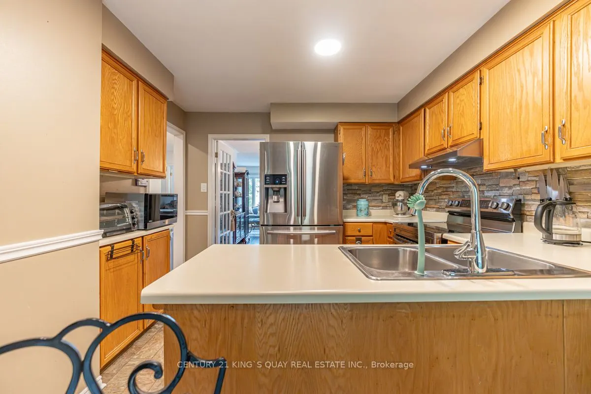 40 Stonehill Boulevard