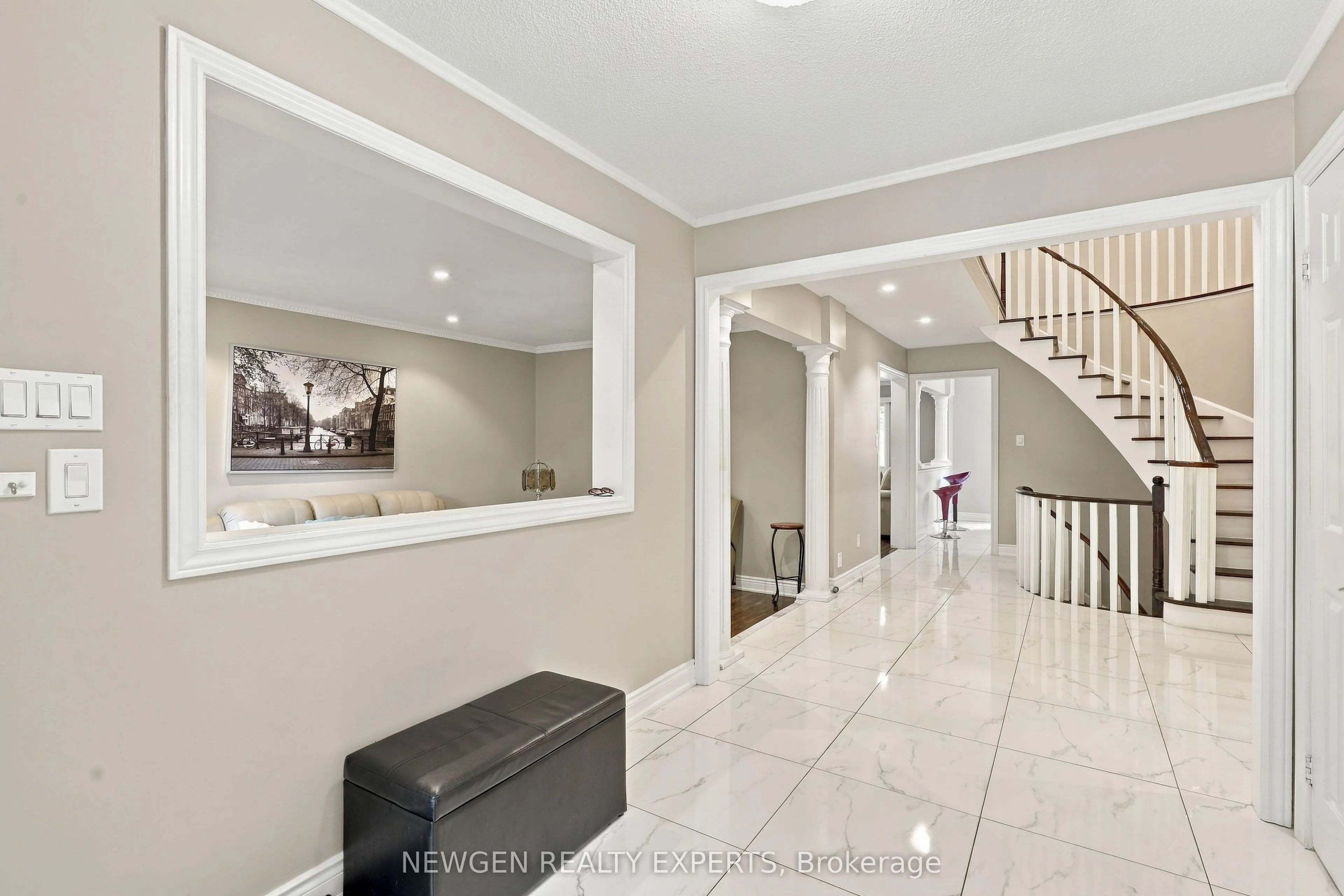 40 Foundry Crescent E