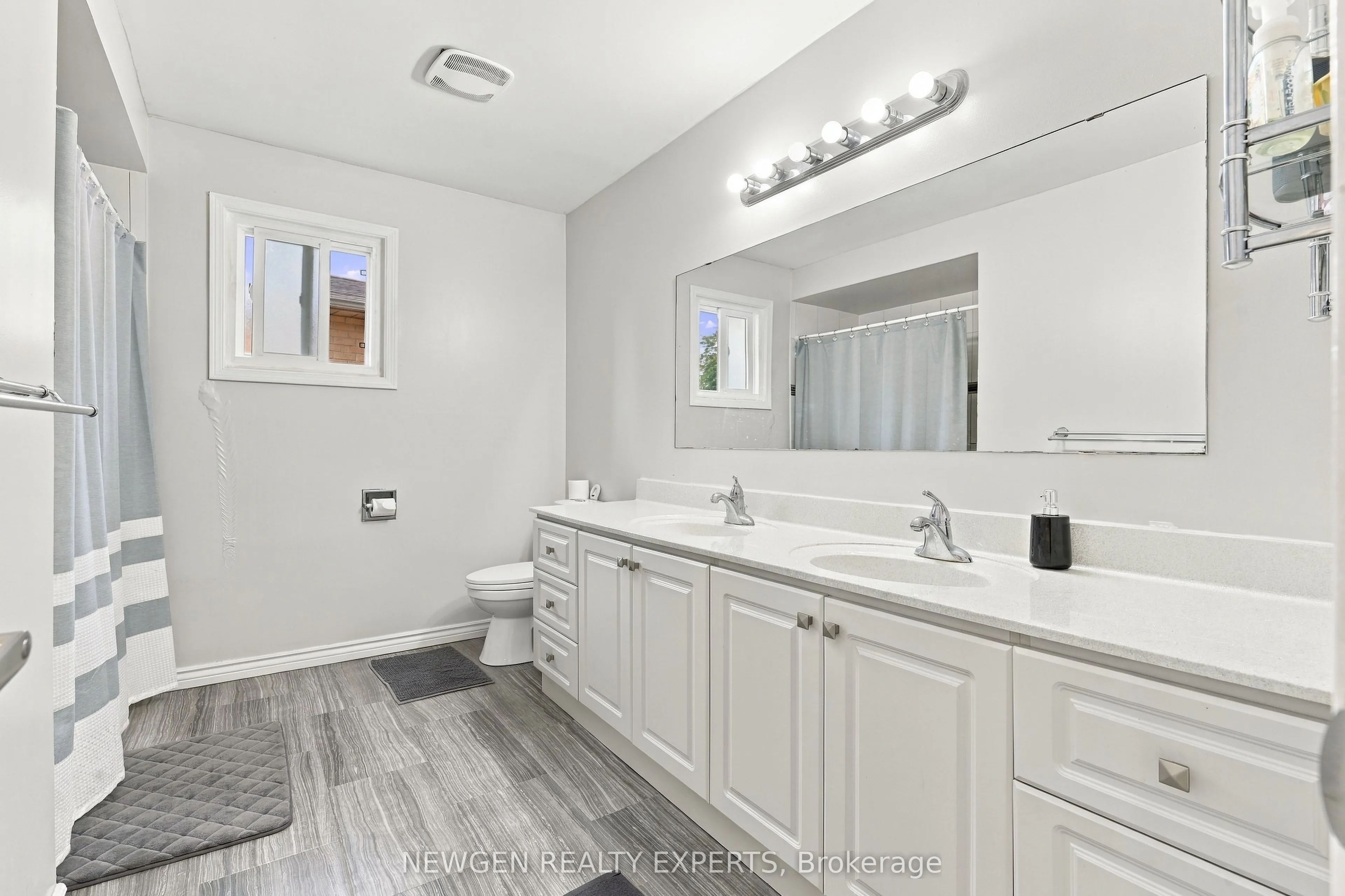 40 Foundry Crescent E