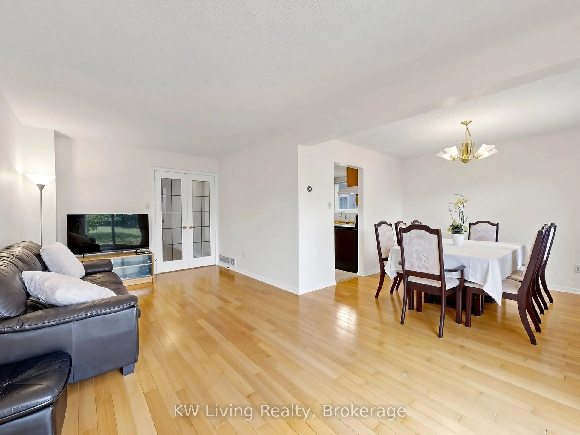 14 Burwell Crescent