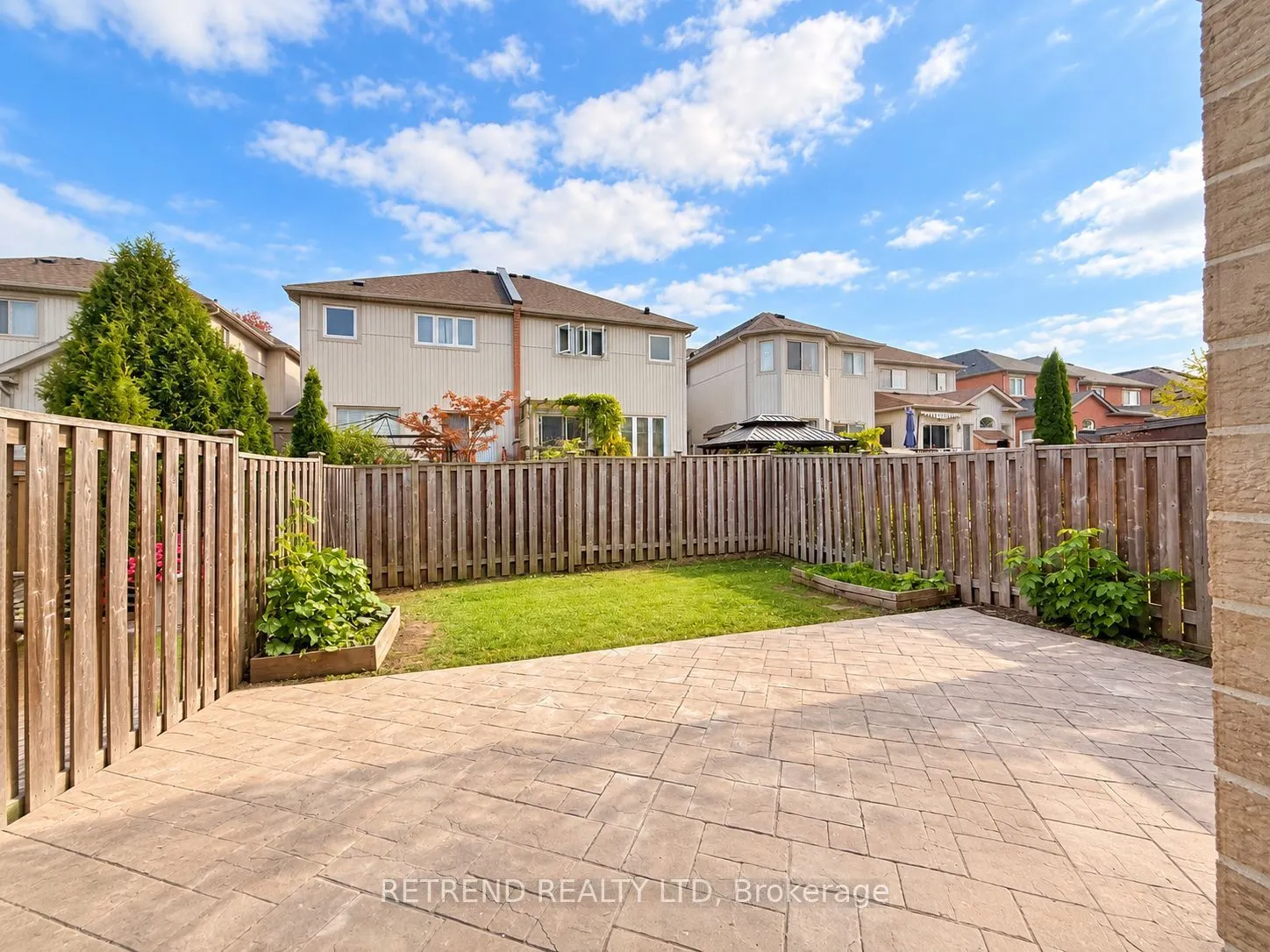 23 Thomas Legge Crescent