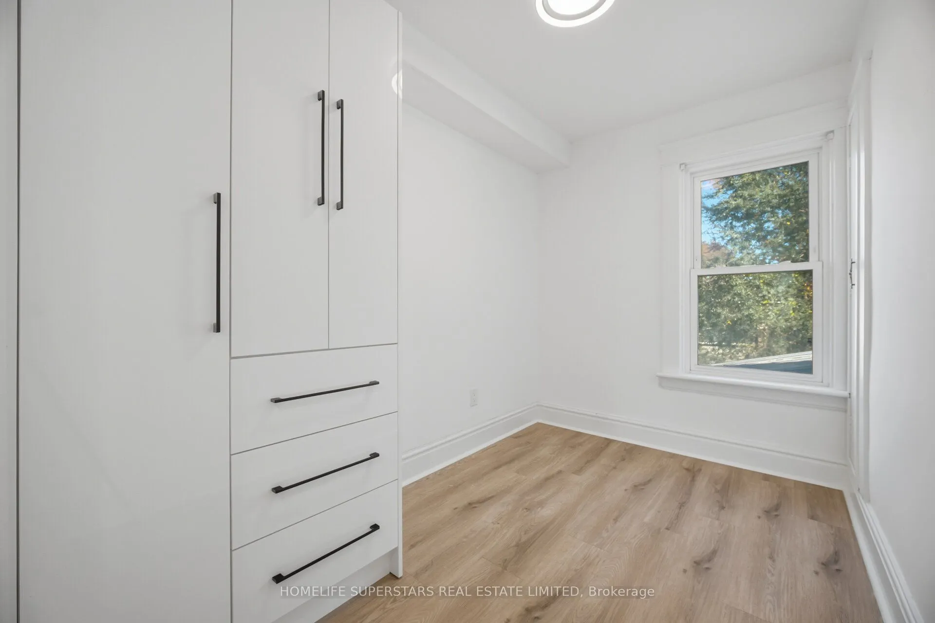 103 Arden Avenue