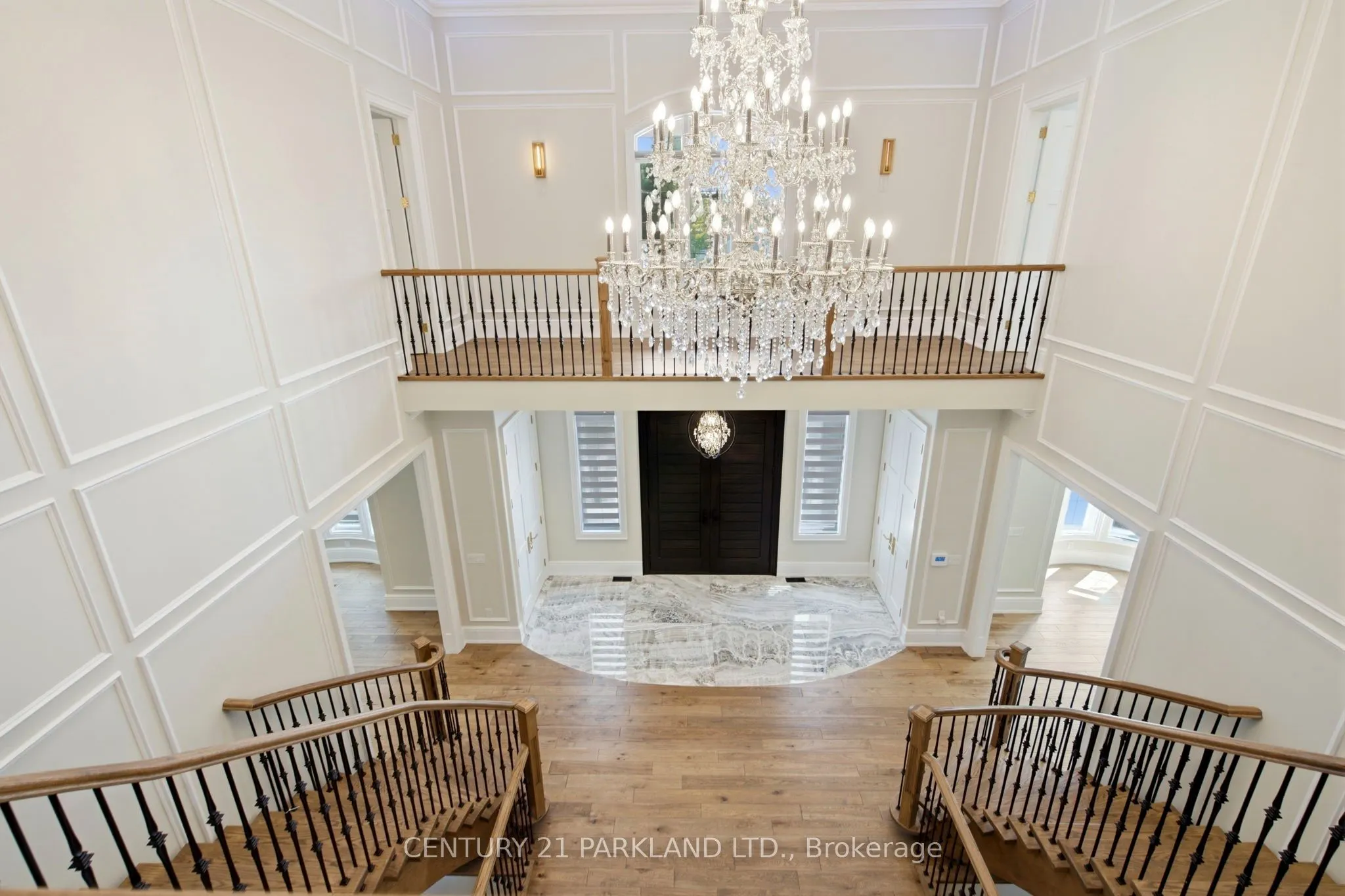 12 Hollywood Crescent
