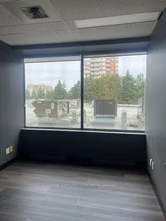 9555 Yonge Street #204