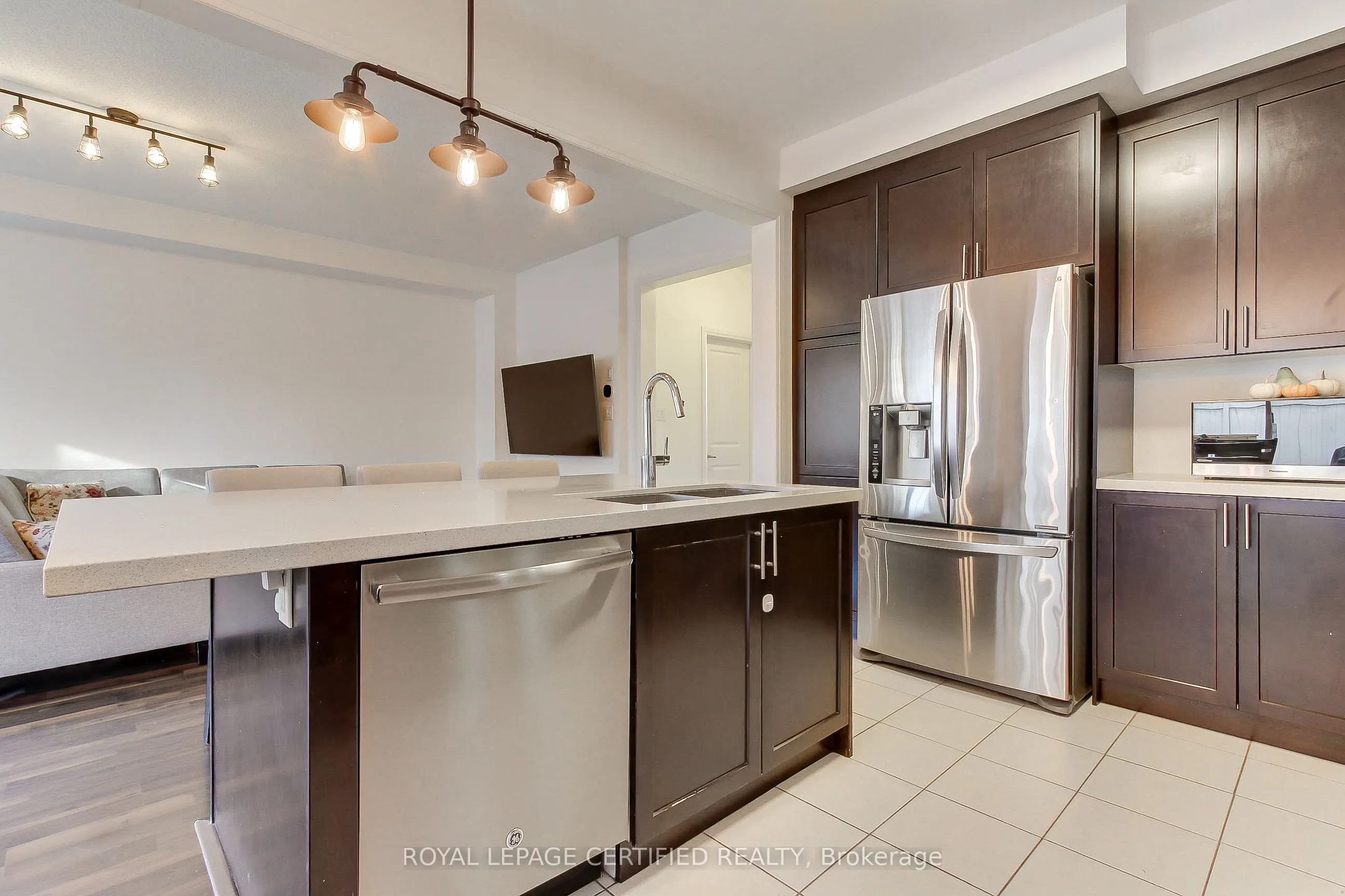 8 Martin Trail