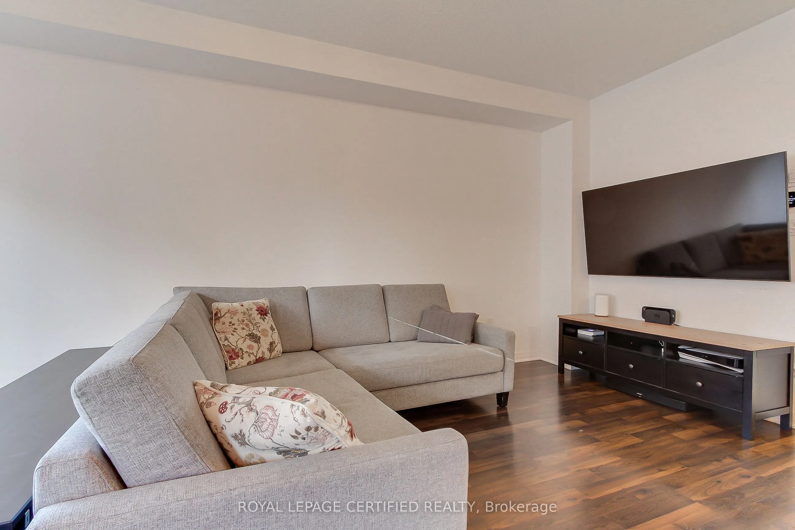 8 Martin Trail