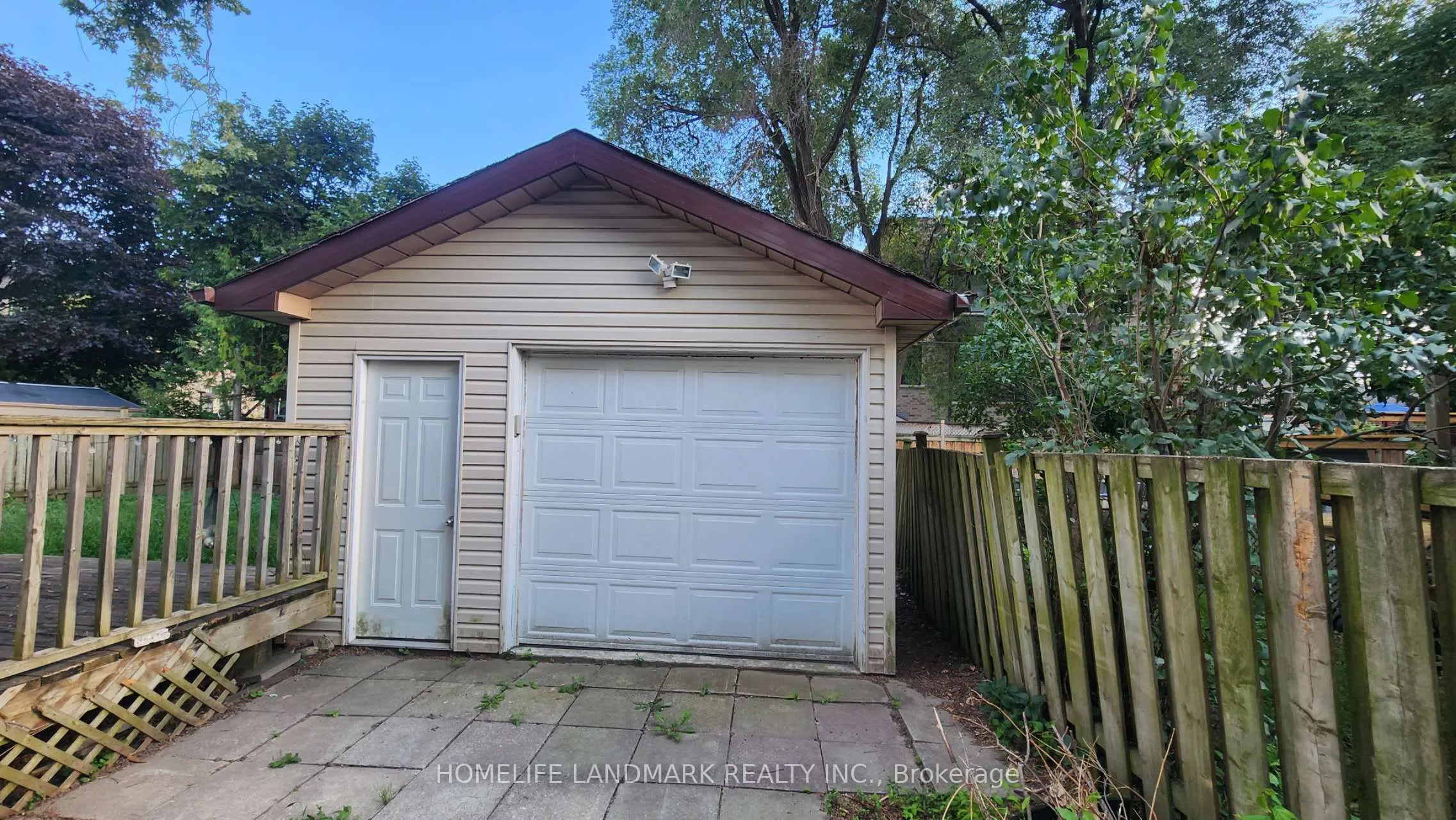 42 Cartier Crescent